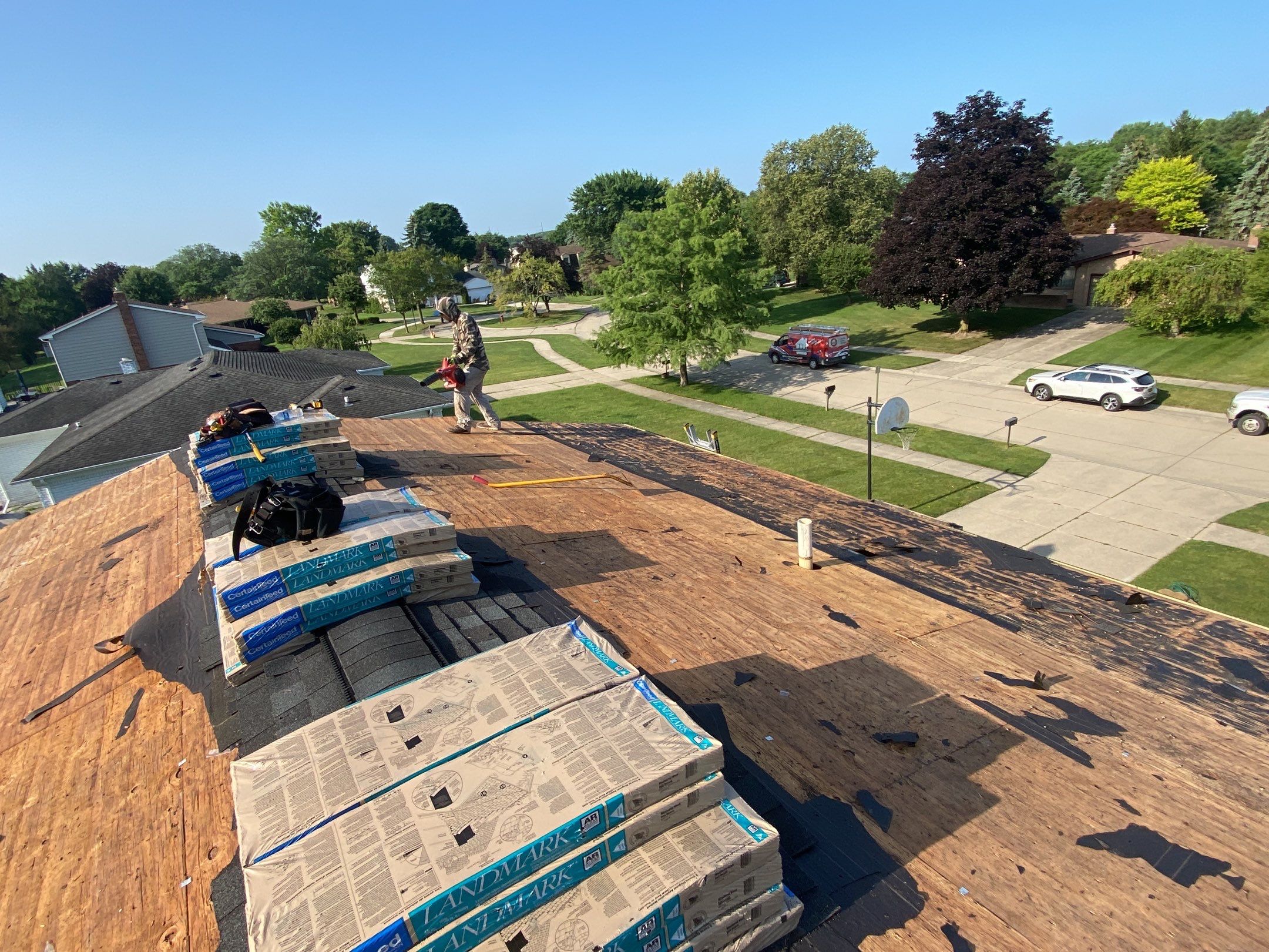 Roof Replacement using CertainTeed Landmark by 180 Contractors
