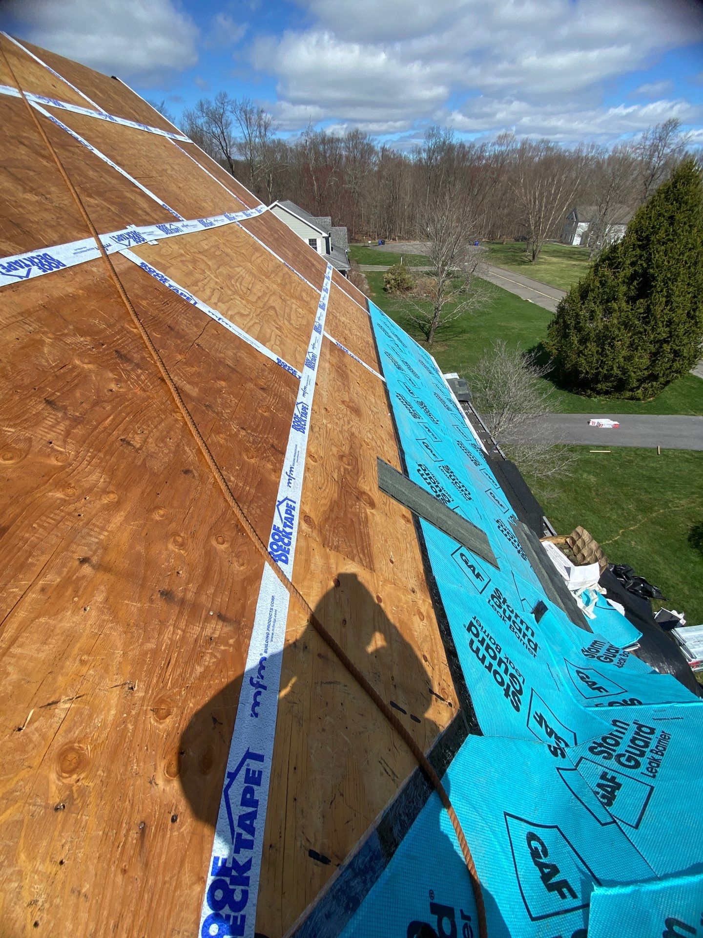 Only the best GAF asphalt shingles in Oxford by DiGiorgi Roofing and Siding Inc