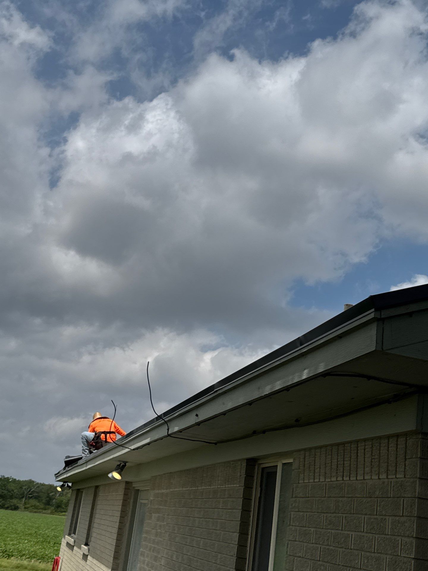 Roof Replacement louise by Roof Repair Company