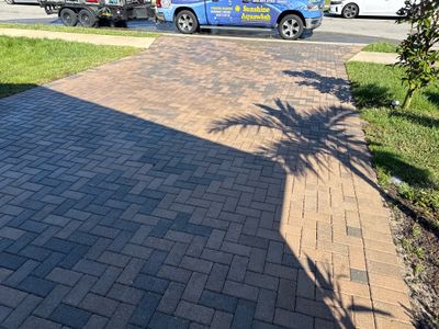 Paver Driveway Cleaning, Oil Stain Removal & Sidewalk Cleaning in Trevesta – Palmetto, FL