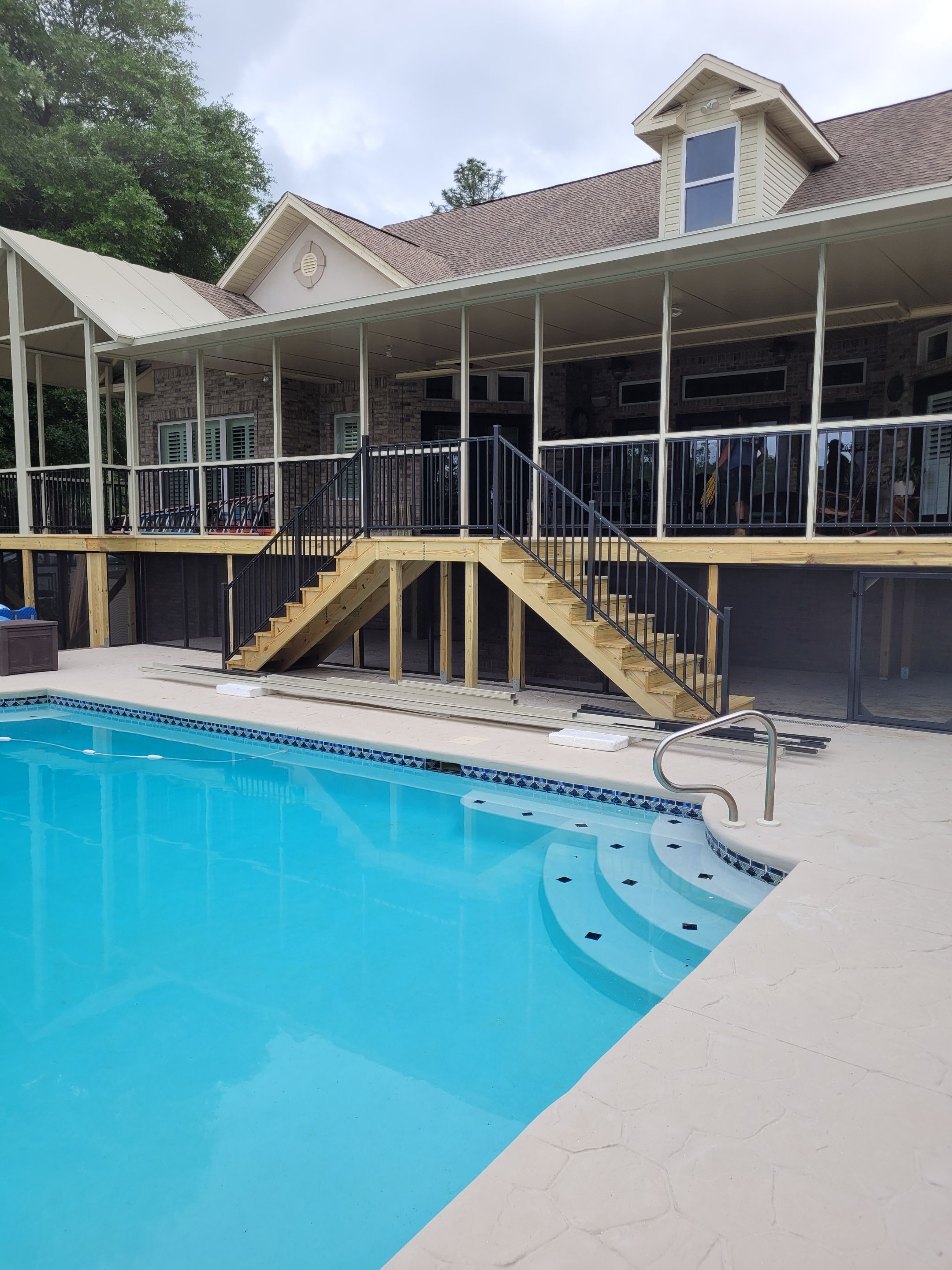Elevated Screen Room in Crestview by Titan Sunrooms