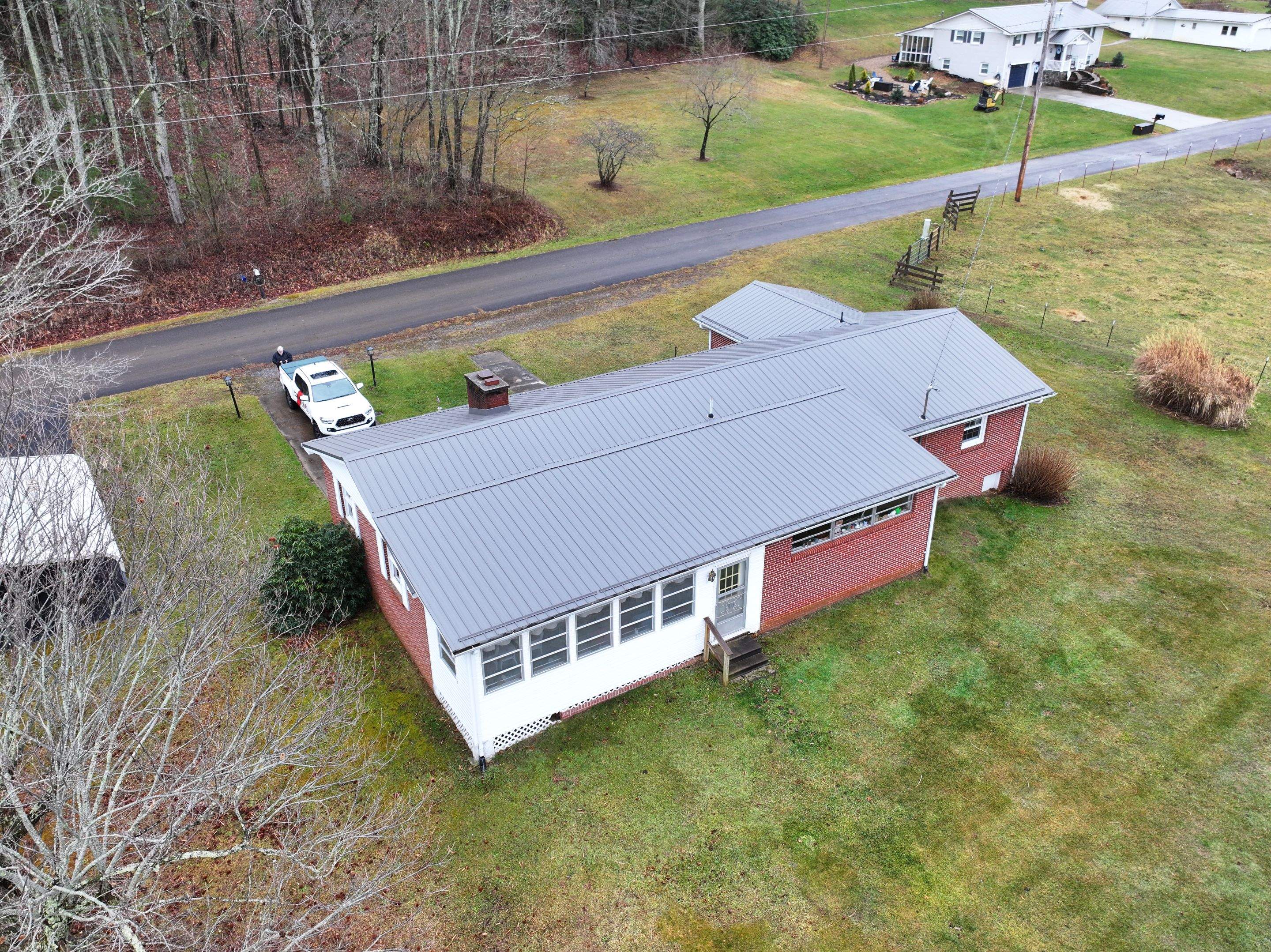 Schofield Residence by Omnia Roofing