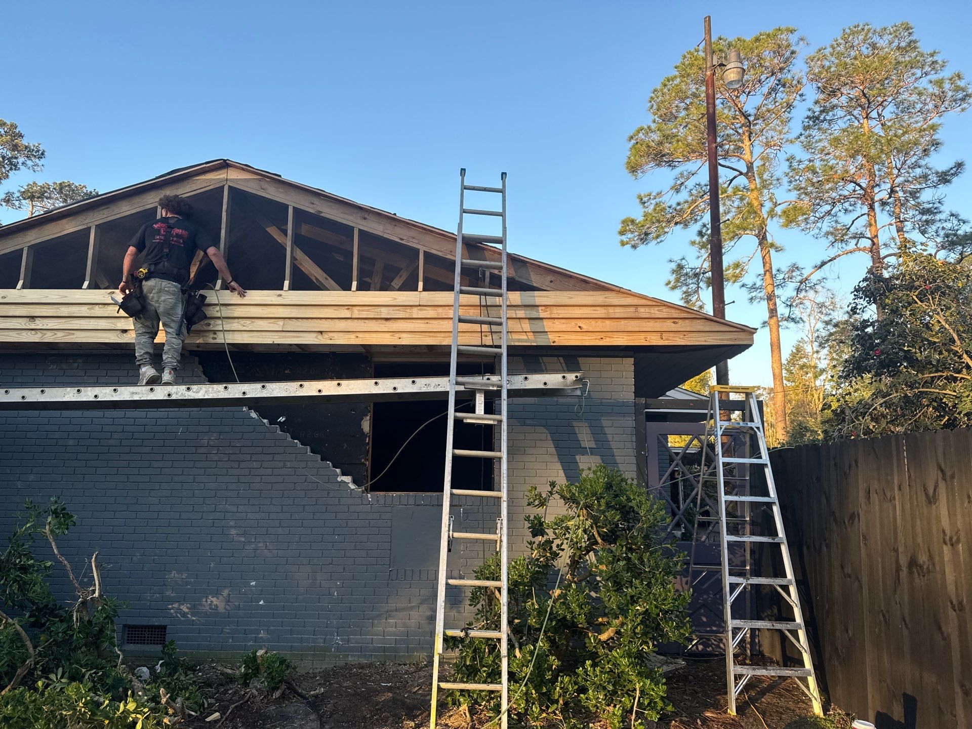 Valdosta Roofing Repair  by J & J Remodeling Of Ga LLC