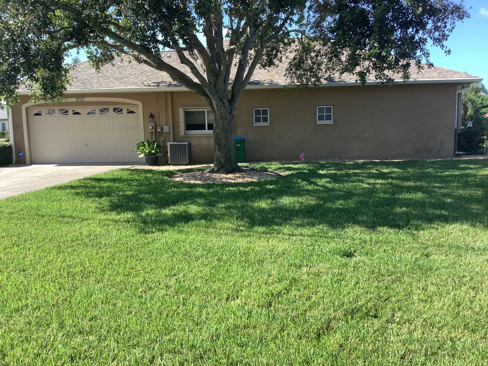 7-Inch Gutters for Large Homes in Cape Coral FL by Gutter Professors