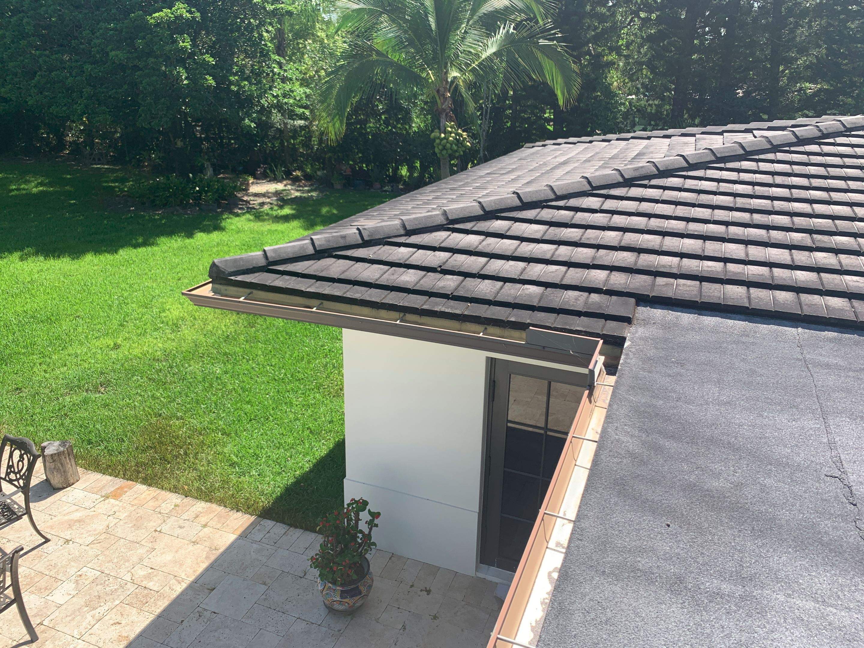 Metal Roof - Galvalume - Medium Bronze by Istueta Roofing