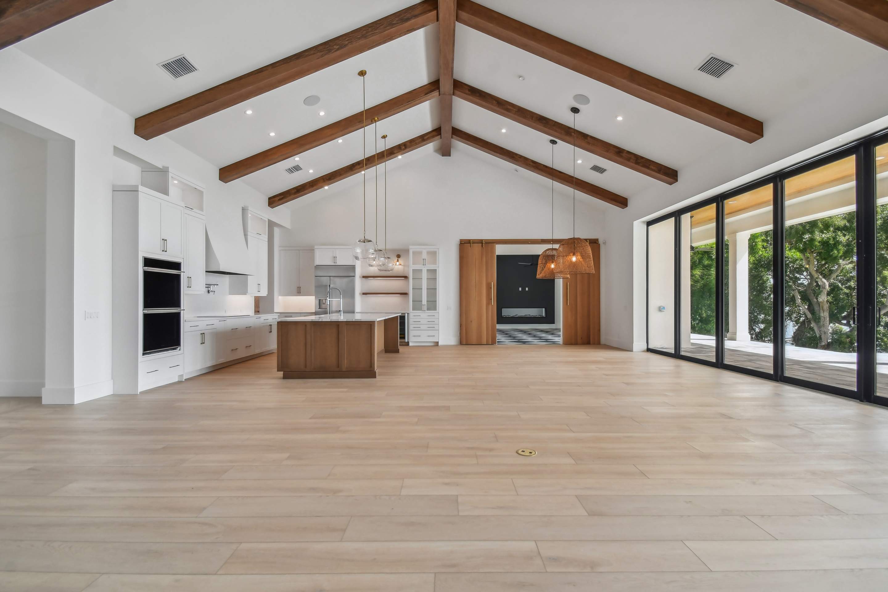 Custom Kingston by Lyons Heritage Tampa, LLC