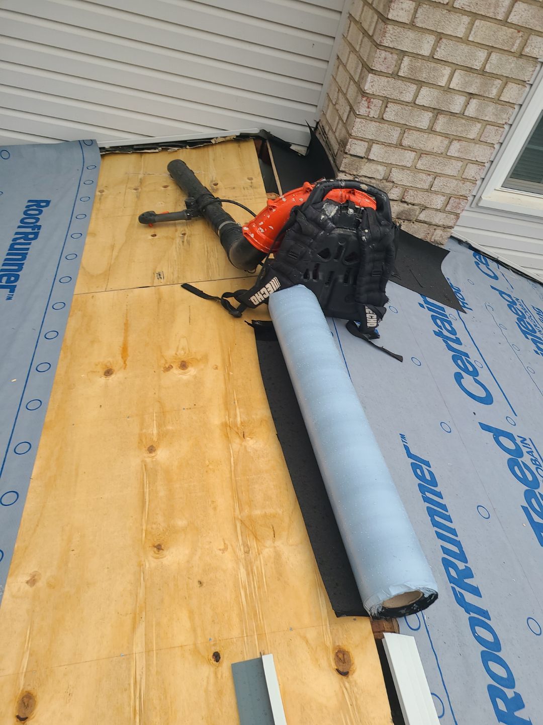 West Springfield: Residential Roof Replacement with CertainTeed Landmark in Colonial Slate by RM Banning, Inc.