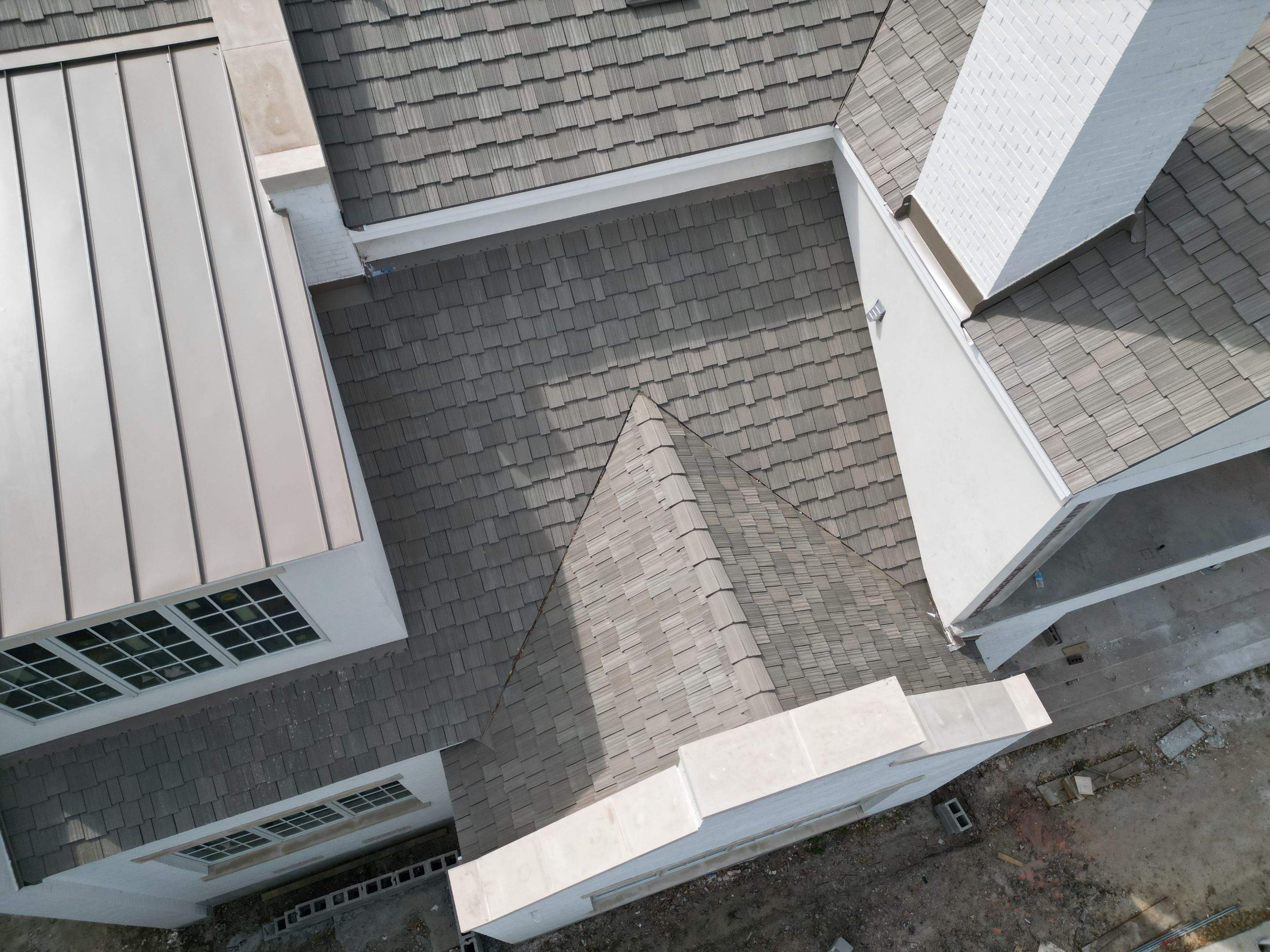 Residential Roofing Installation using DaVinci Multi Width Shake by Harvey Roofing & Construction