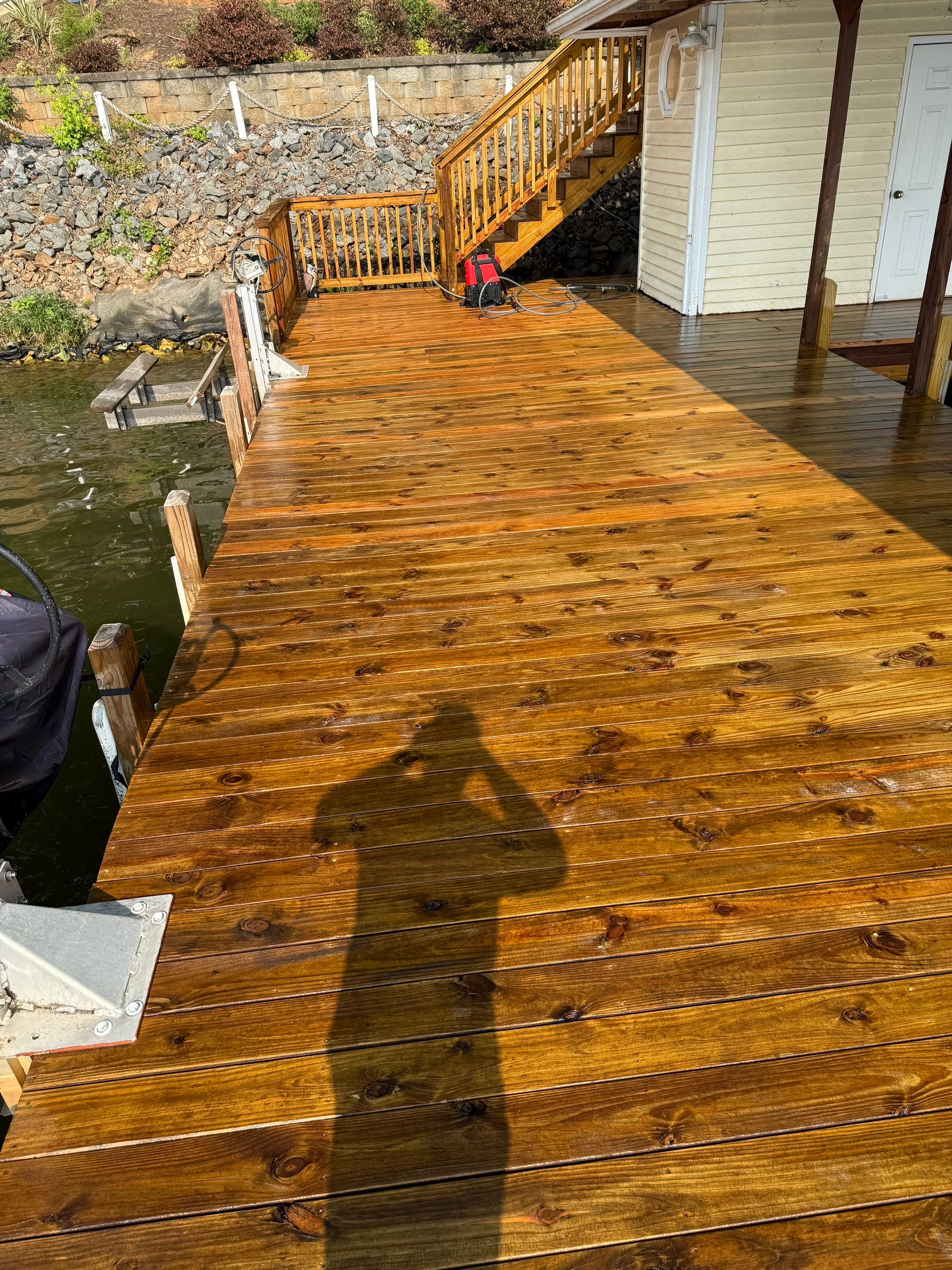 Wood Deck using Wood Sealant by DuraSeal