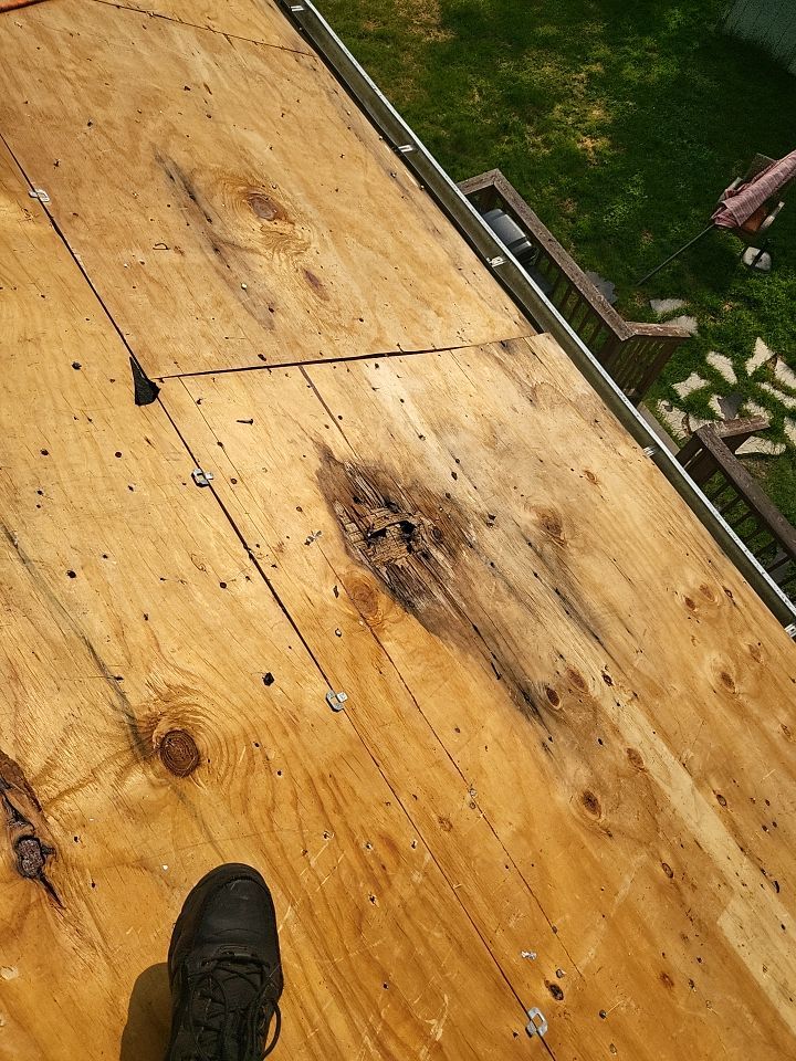 ATLAS PINNACLE COLOR: PRISTINE BLACK by Eagle Eye Roofing