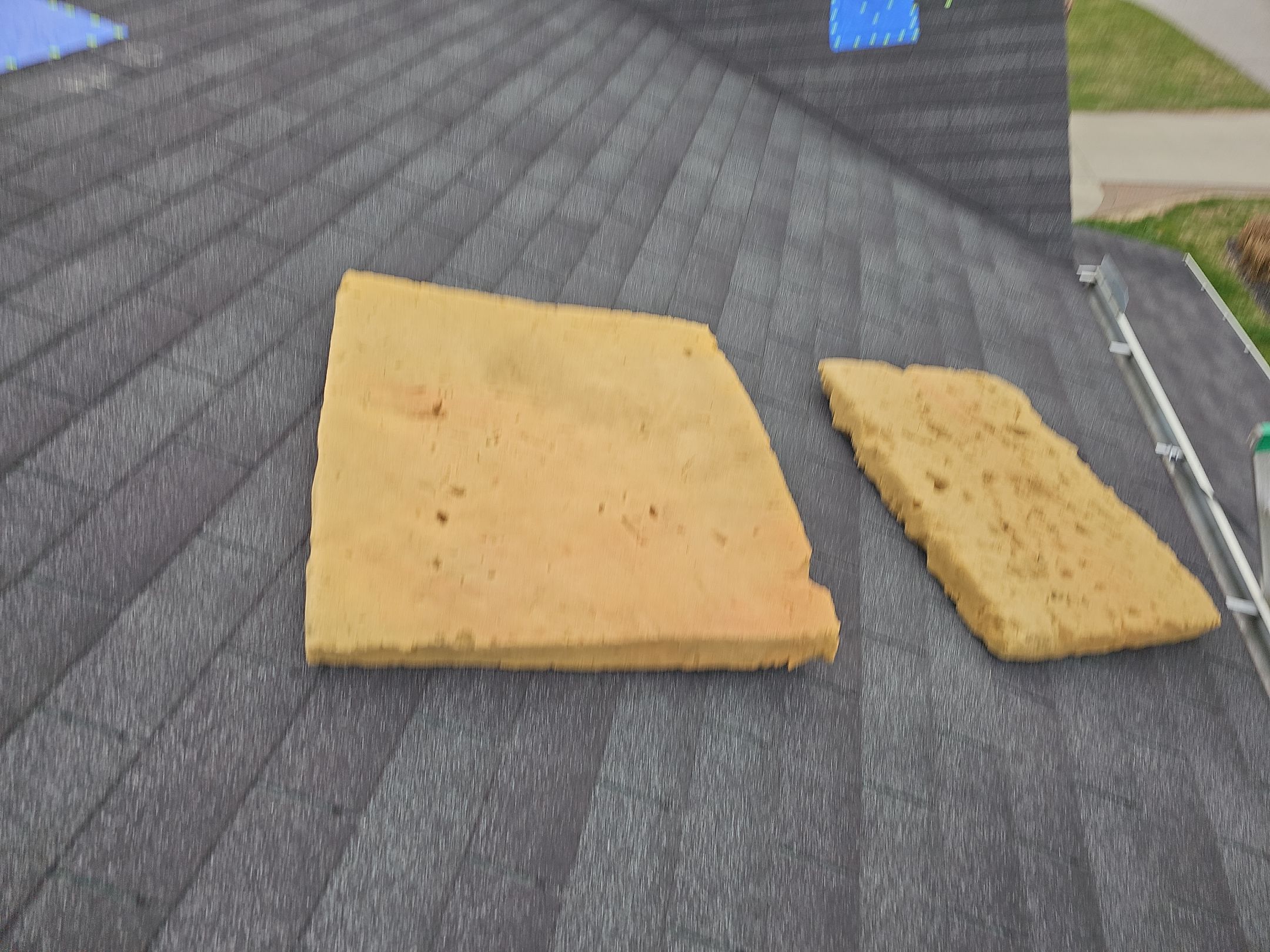 ATLAS PINNACLE COLOR: BLACK SHADOW DRIP EDGE: WHITE by Eagle Eye Roofing