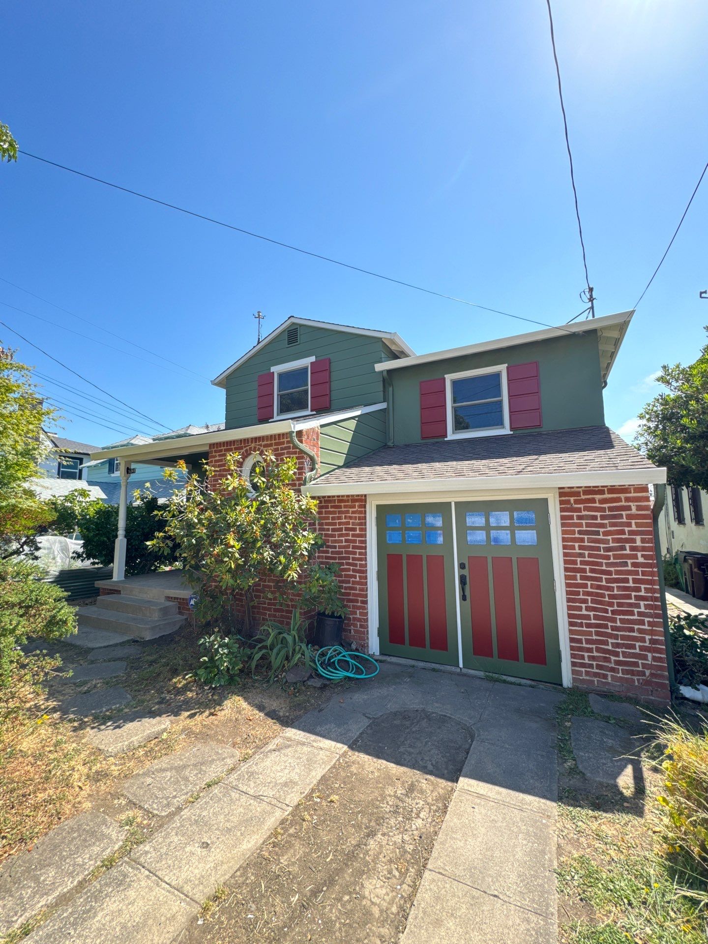 Project in Oakland by Herrera’s Bay Area Painting inc.