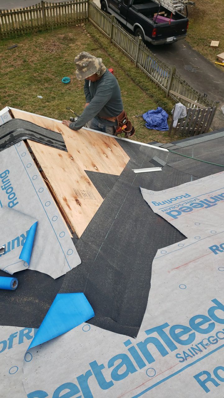 Annandale: CertainTeed Landmark Pro Designer Shingles in Max Def Charcoal Black by RM Banning, Inc.