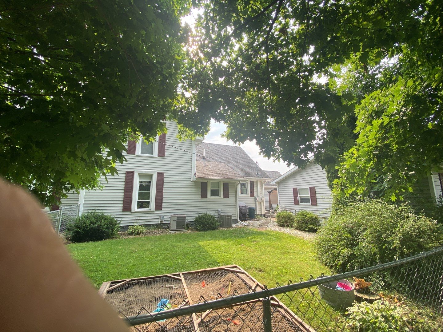 Residential Roofing Installation using Vic West Nothridge Slate by 4Ever Metal Roofing