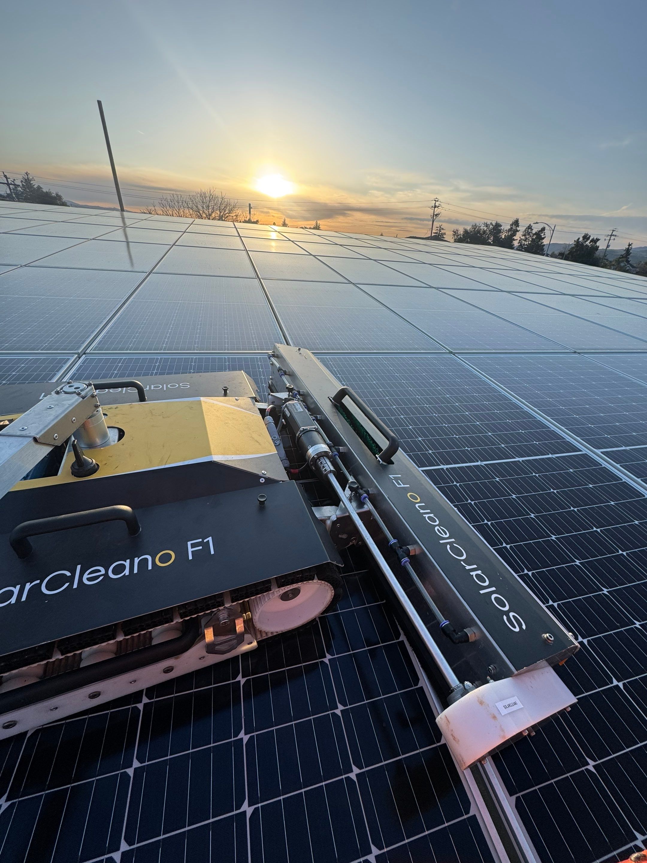 Commercial Solar Panel Cleaning using Deionized Water by All One Solar Shine