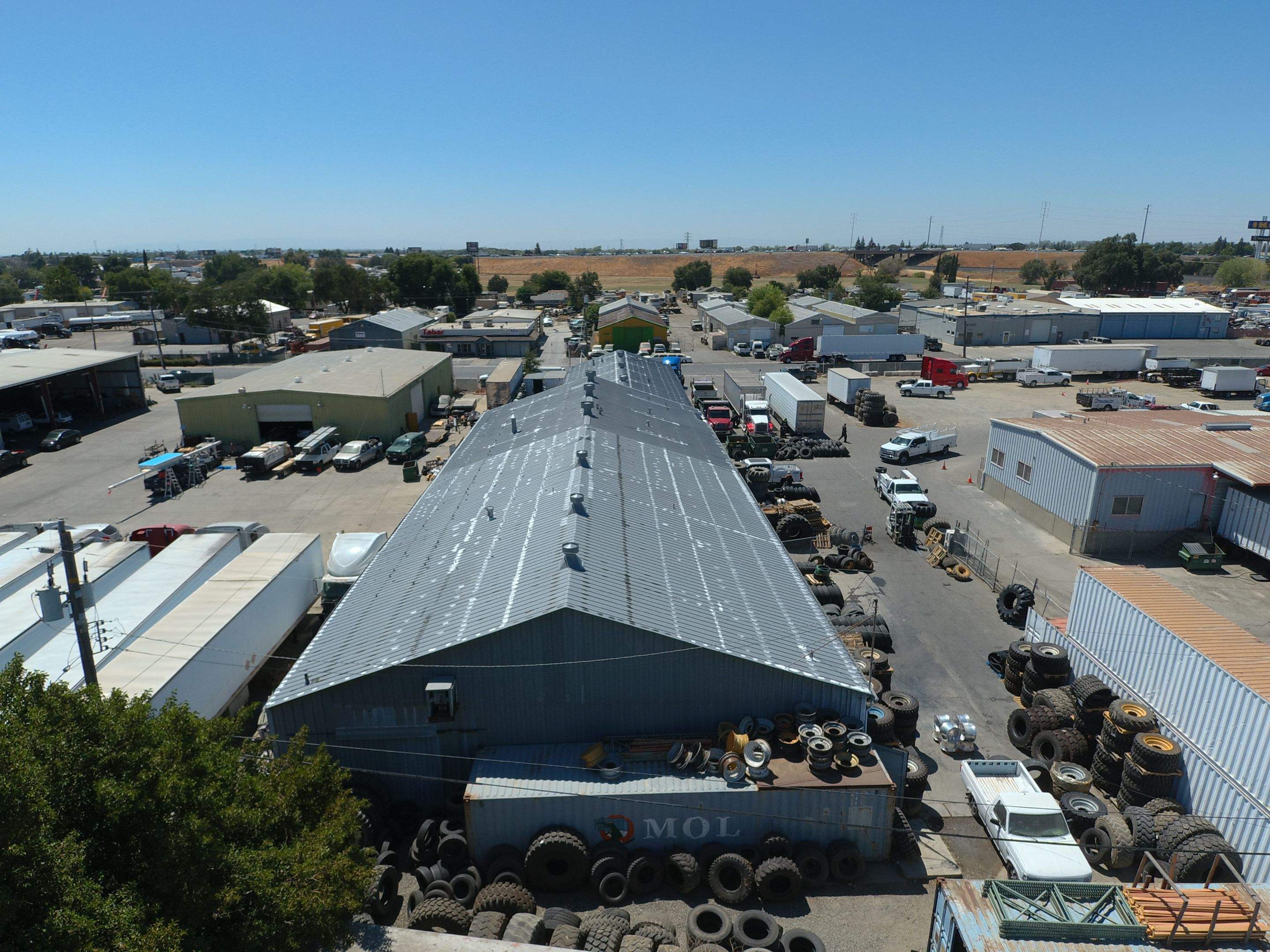 MR Roofing system using Conklin Benchmark/PUMA XL fabric and coating by Straight Edge Roofing Inc