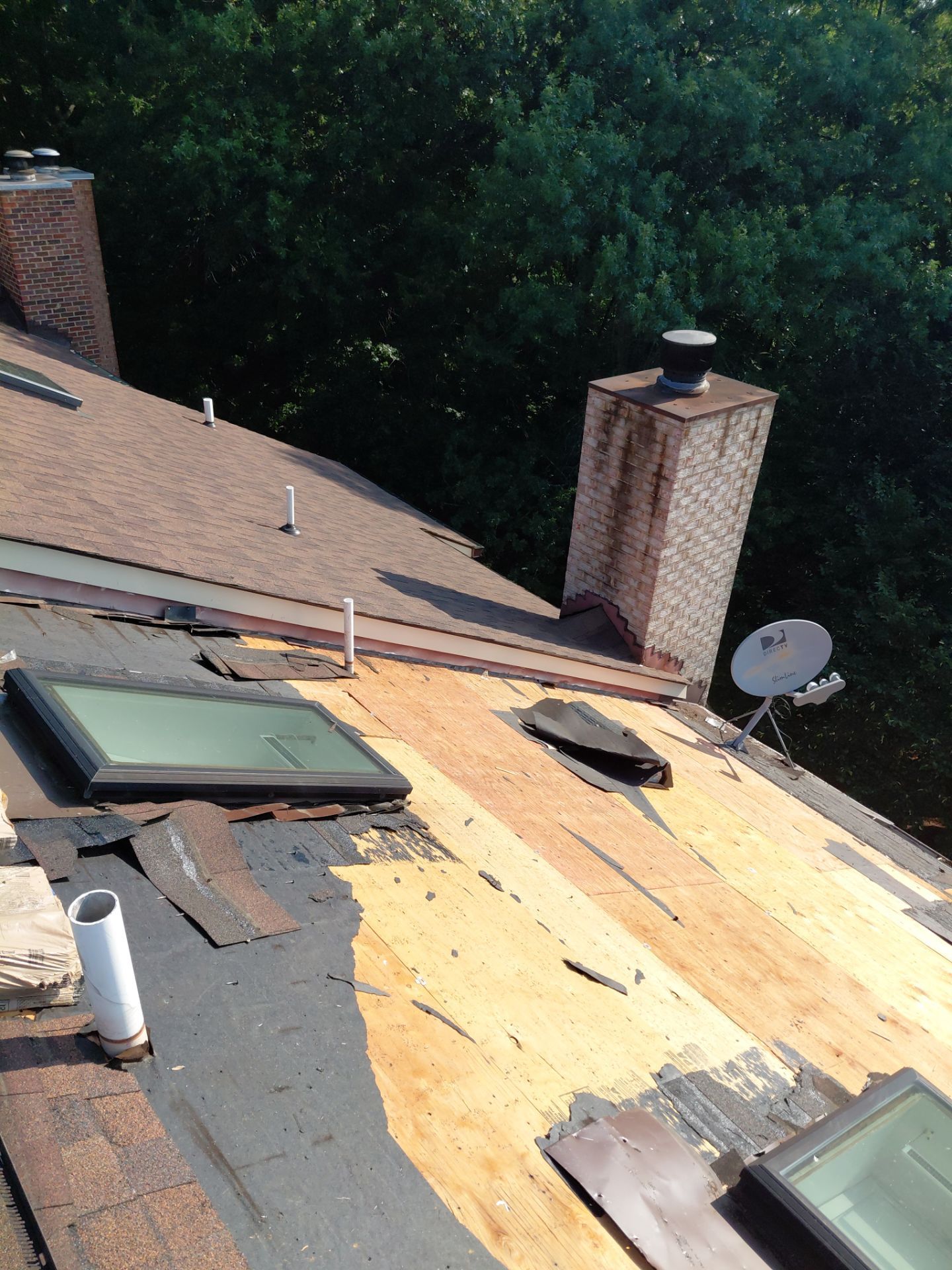 Alexandria: Residential Roof with CertainTeed Landmark Pro in Max Def Burnt Sienna by RM Banning, Inc.