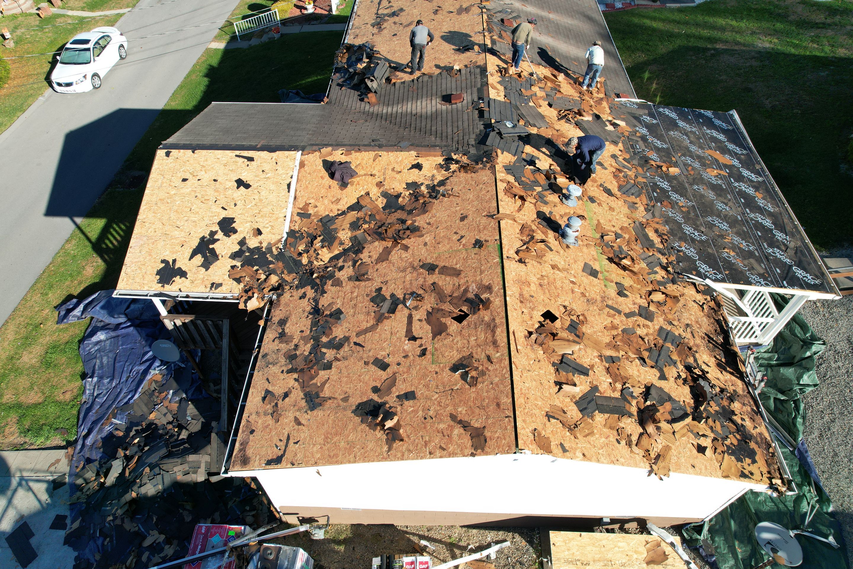 Residential Roofing Installation using GAF Timberline HDZ Shakewood by Rainstoppers Roofing