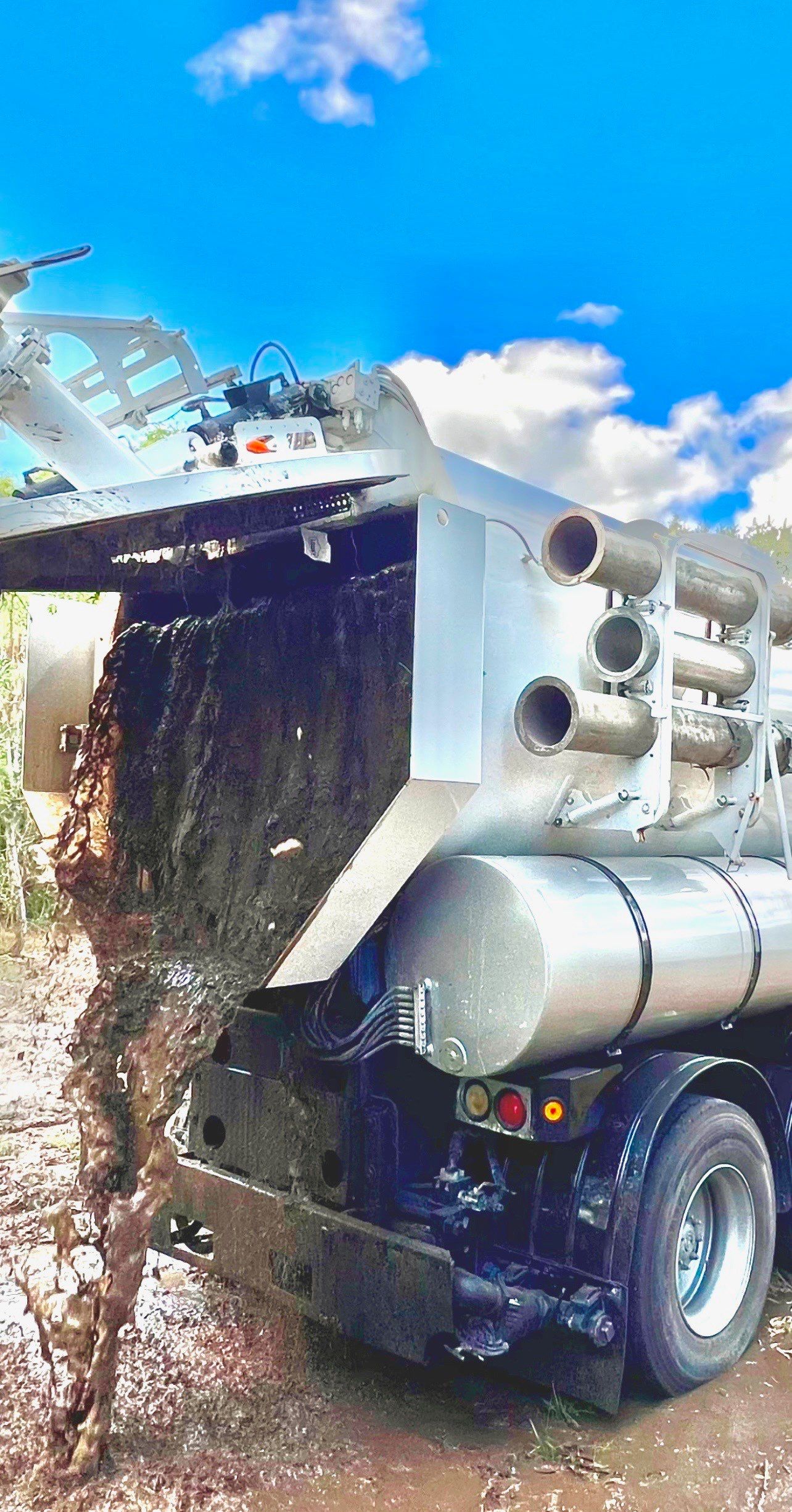 Hydro Excavating a Water Main for Repair by APS Power & Water