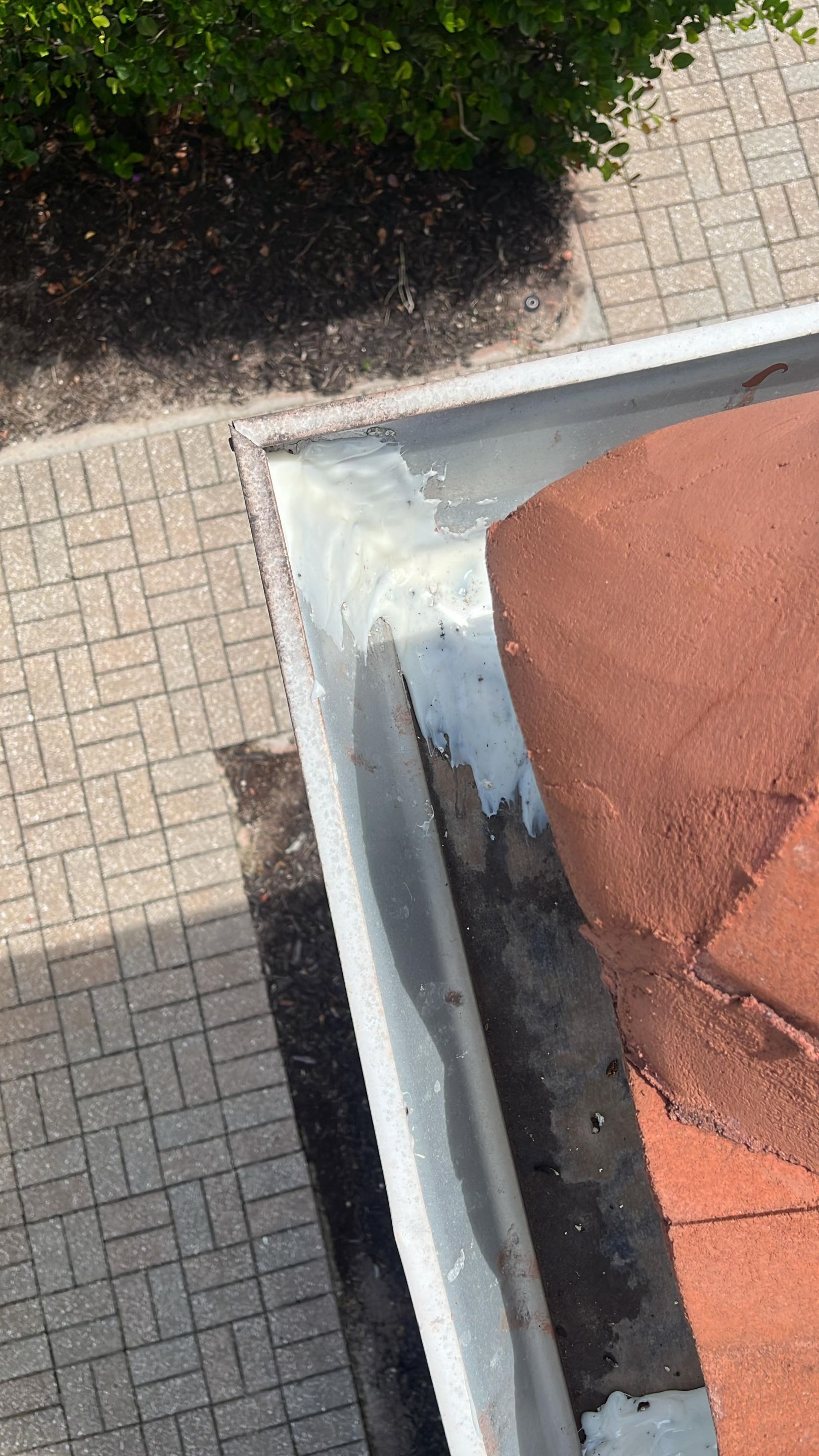Aluminum Seamless Gutters using seal gutters in Fort Myers FL by Gutter Professors