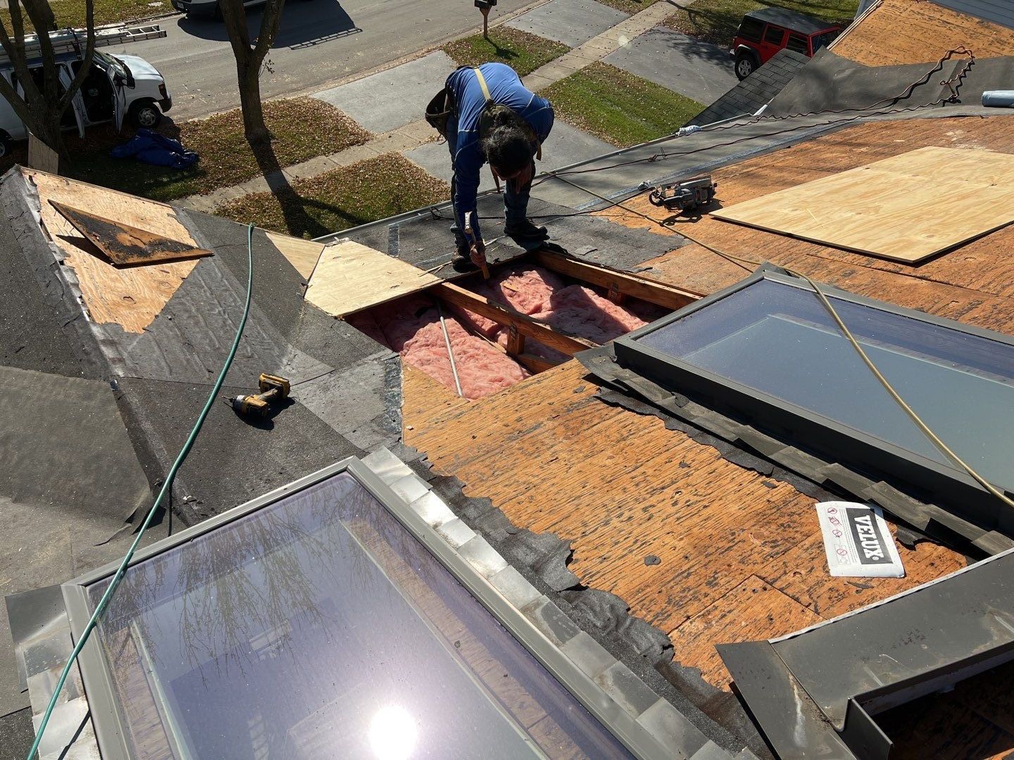 Multi-family unit roof replacement. using GAF Timberline HDZ by Pro Home Services Inc