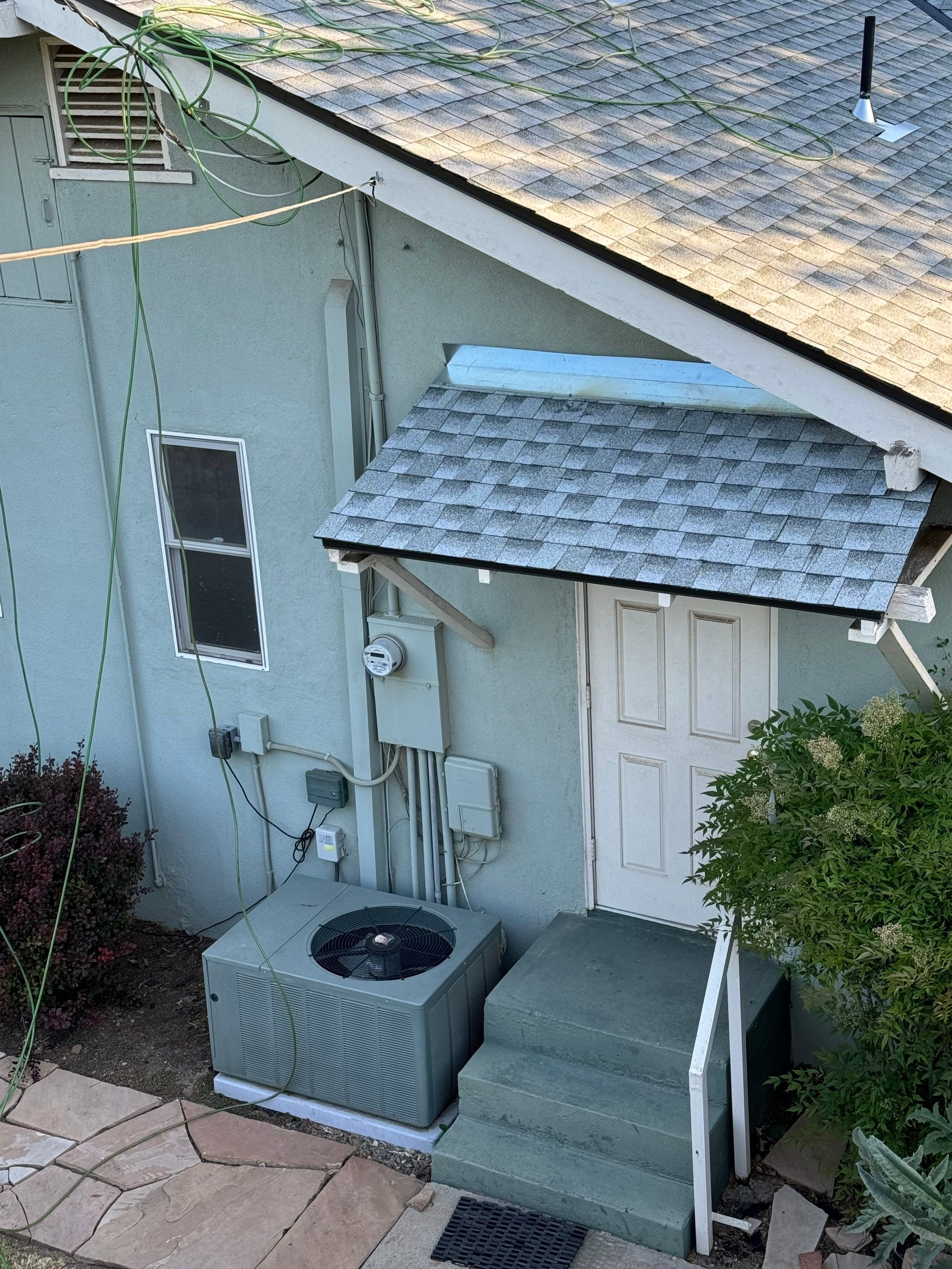 GAF Timberline HDZ-RS shingle project by Straight Edge Roofing Inc