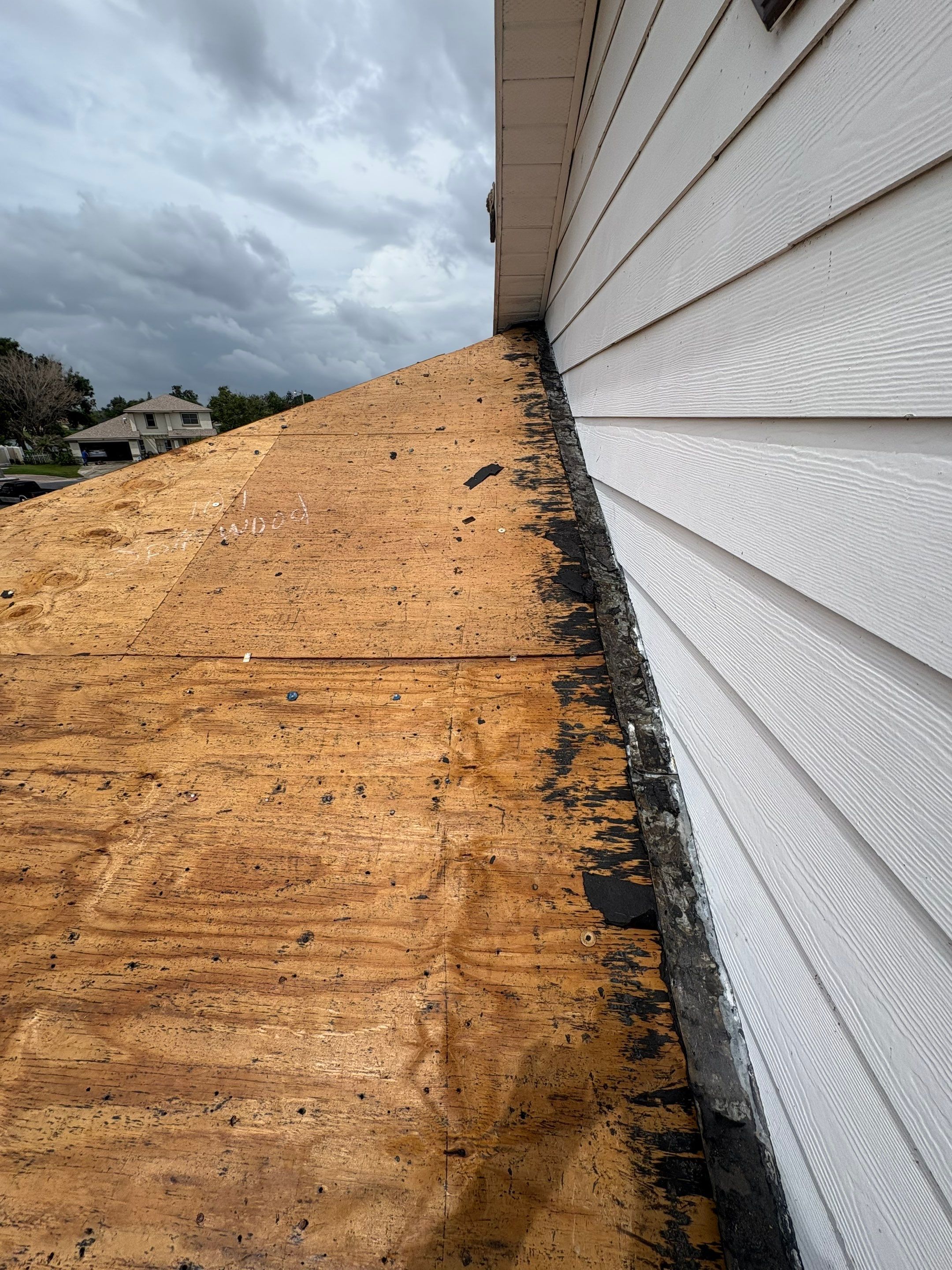 Residential Metal Roofing Installation and Gutter Replacement in Kissimmee by Pinnacle Roofing Group