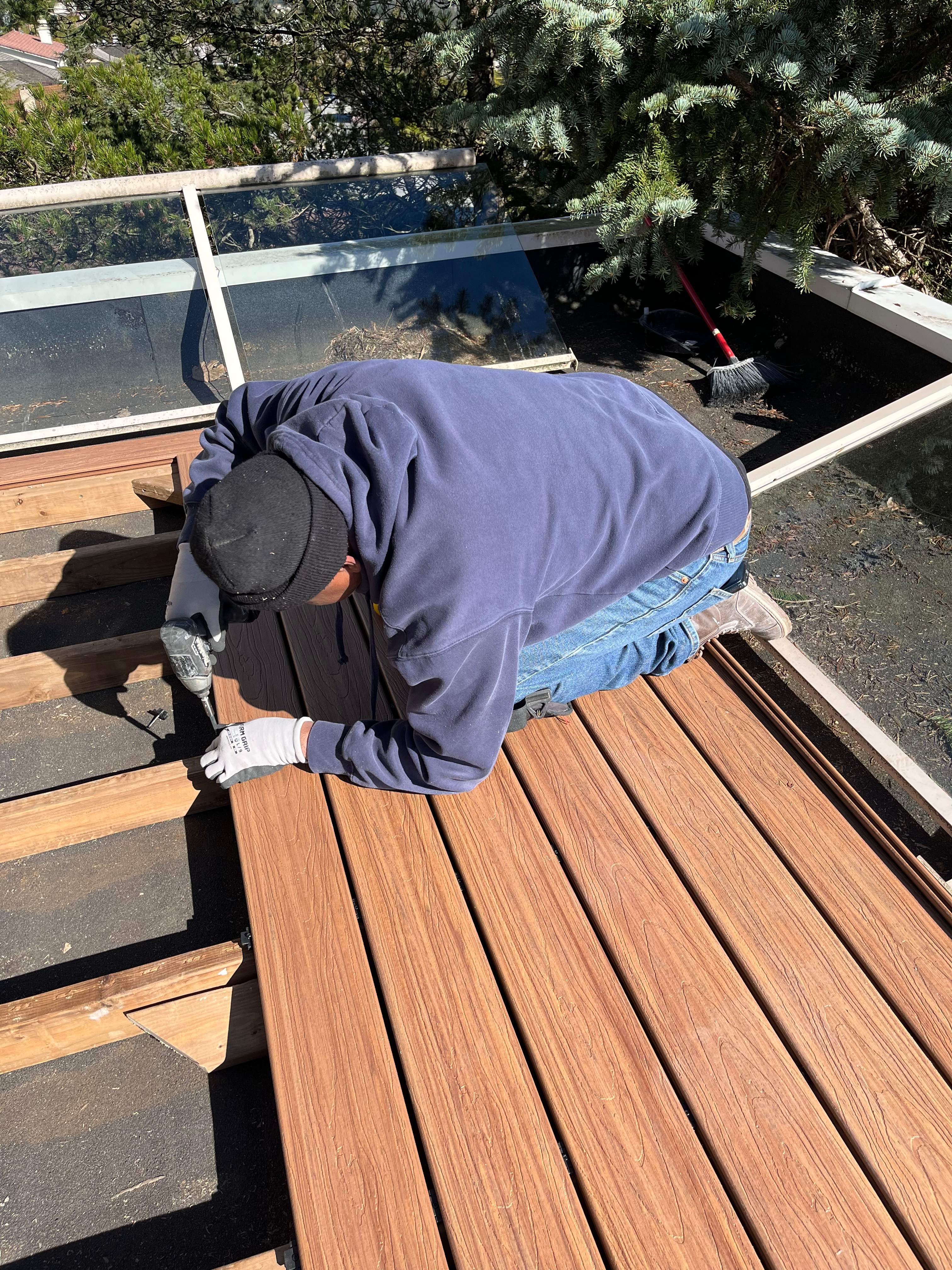 New Composite Deck - West Vancouver by YVR Construction Group