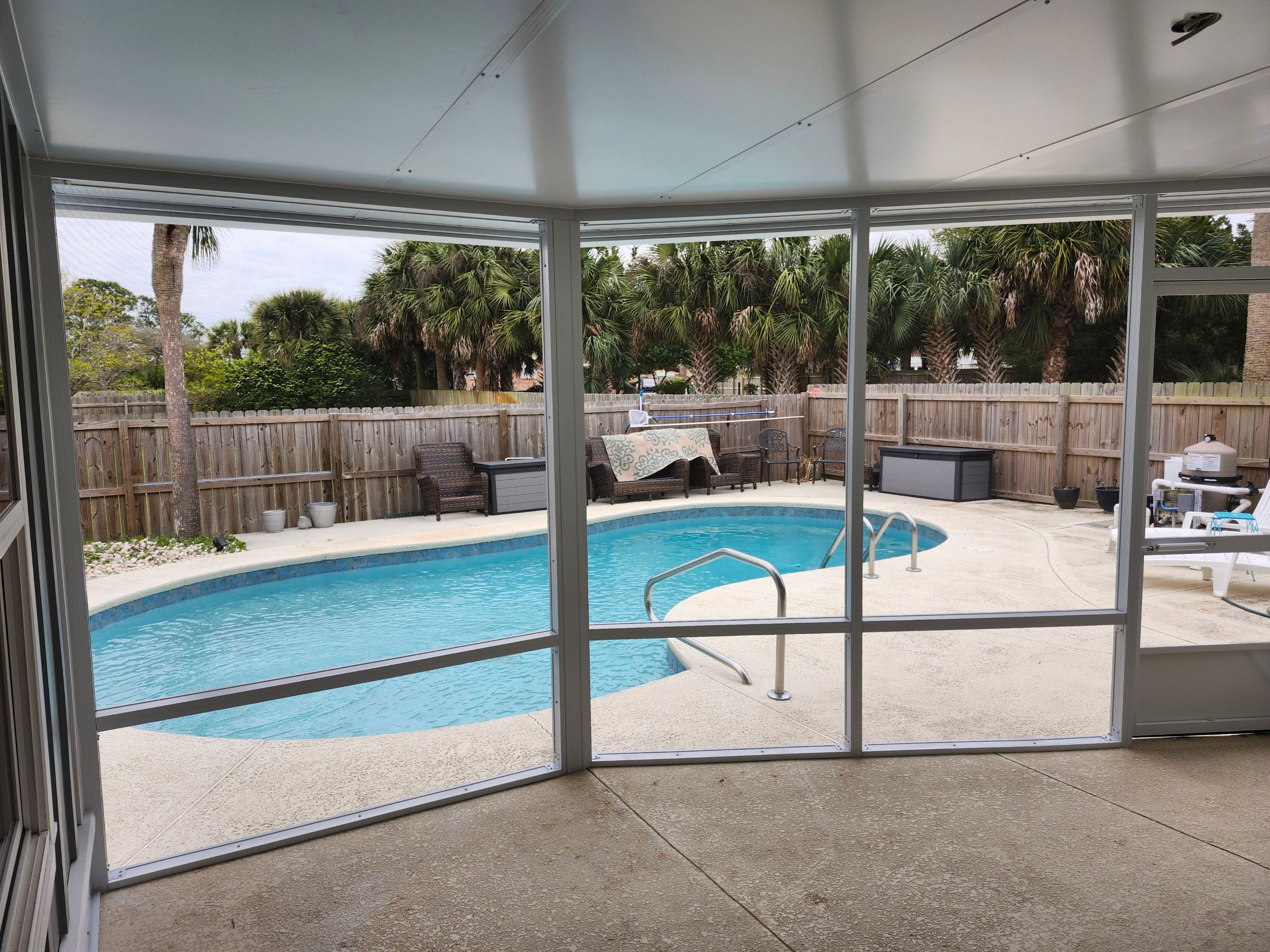 Screen Room in Fort Walton Beach by Titan Sunrooms