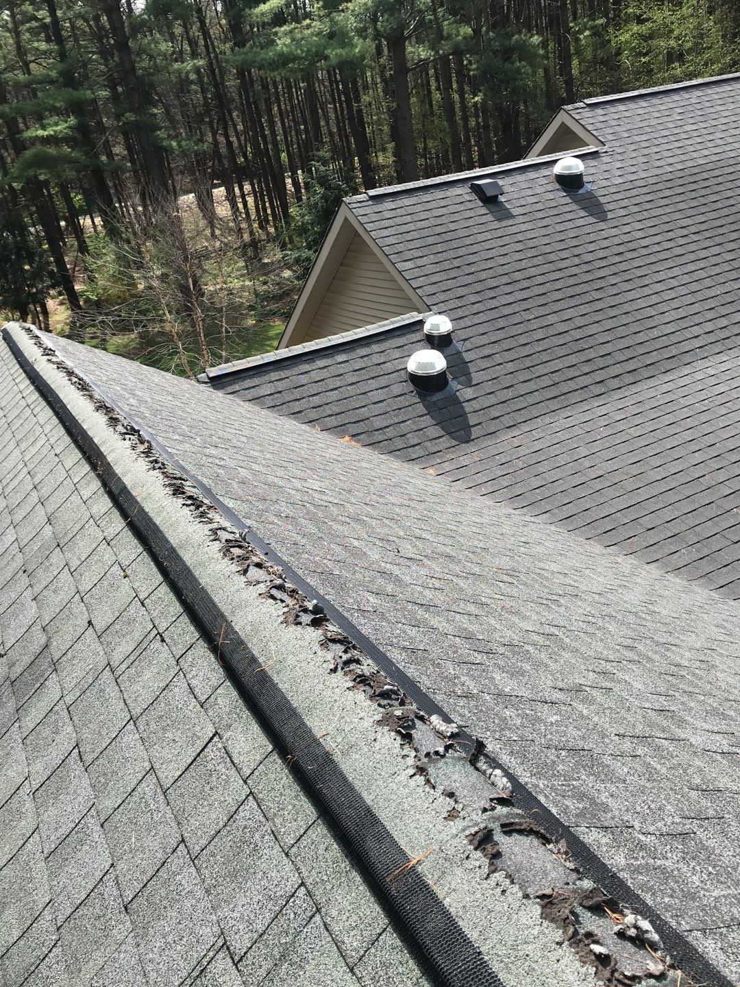 Residential Roofing Installation using Vic West Cedar Creek Shake by 4Ever Metal Roofing