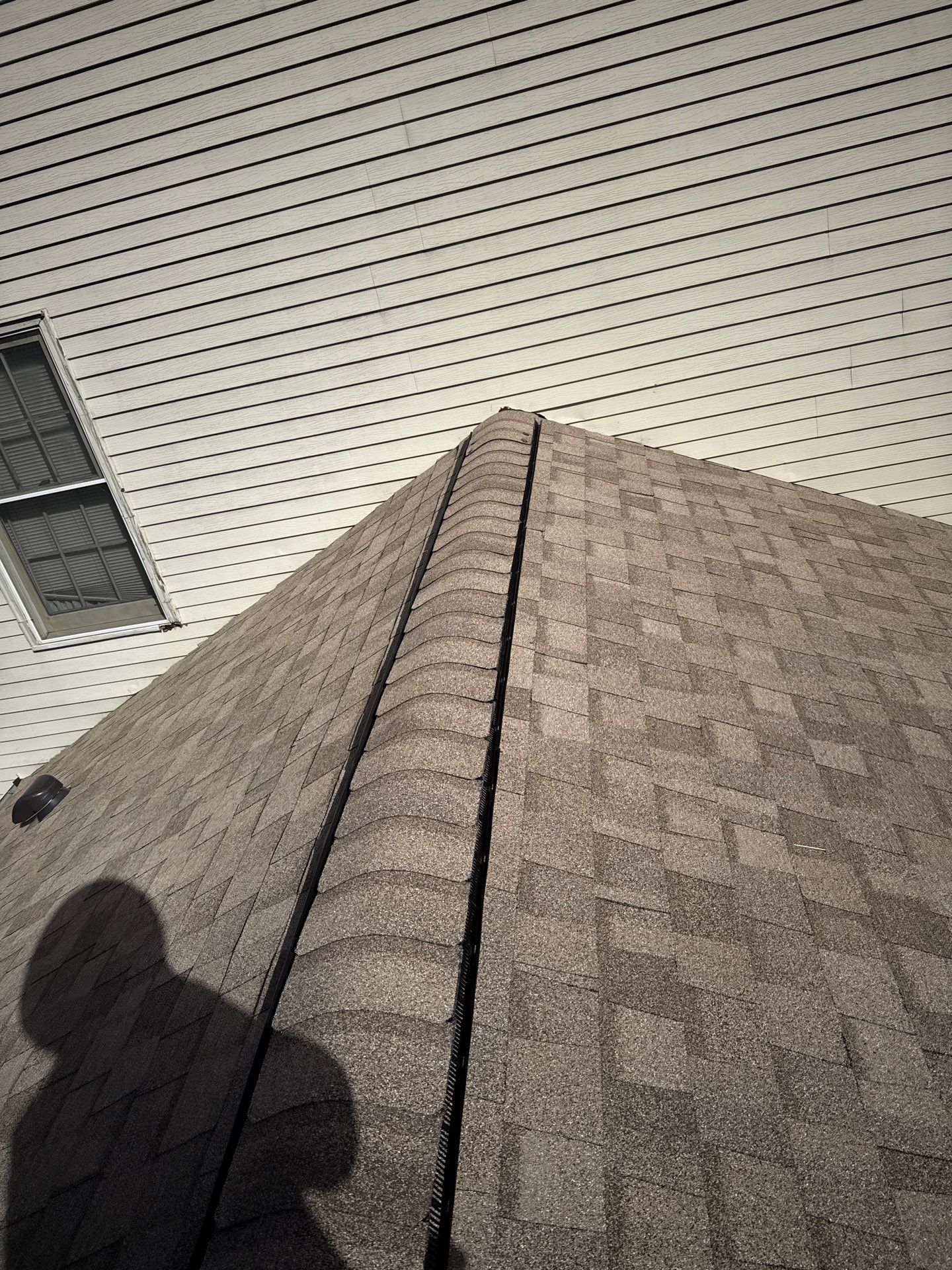 Fairfax: Residential Roof Replacement with CertainTeed Landmark Shingles in Sunrise Cedar by RM Banning, Inc.