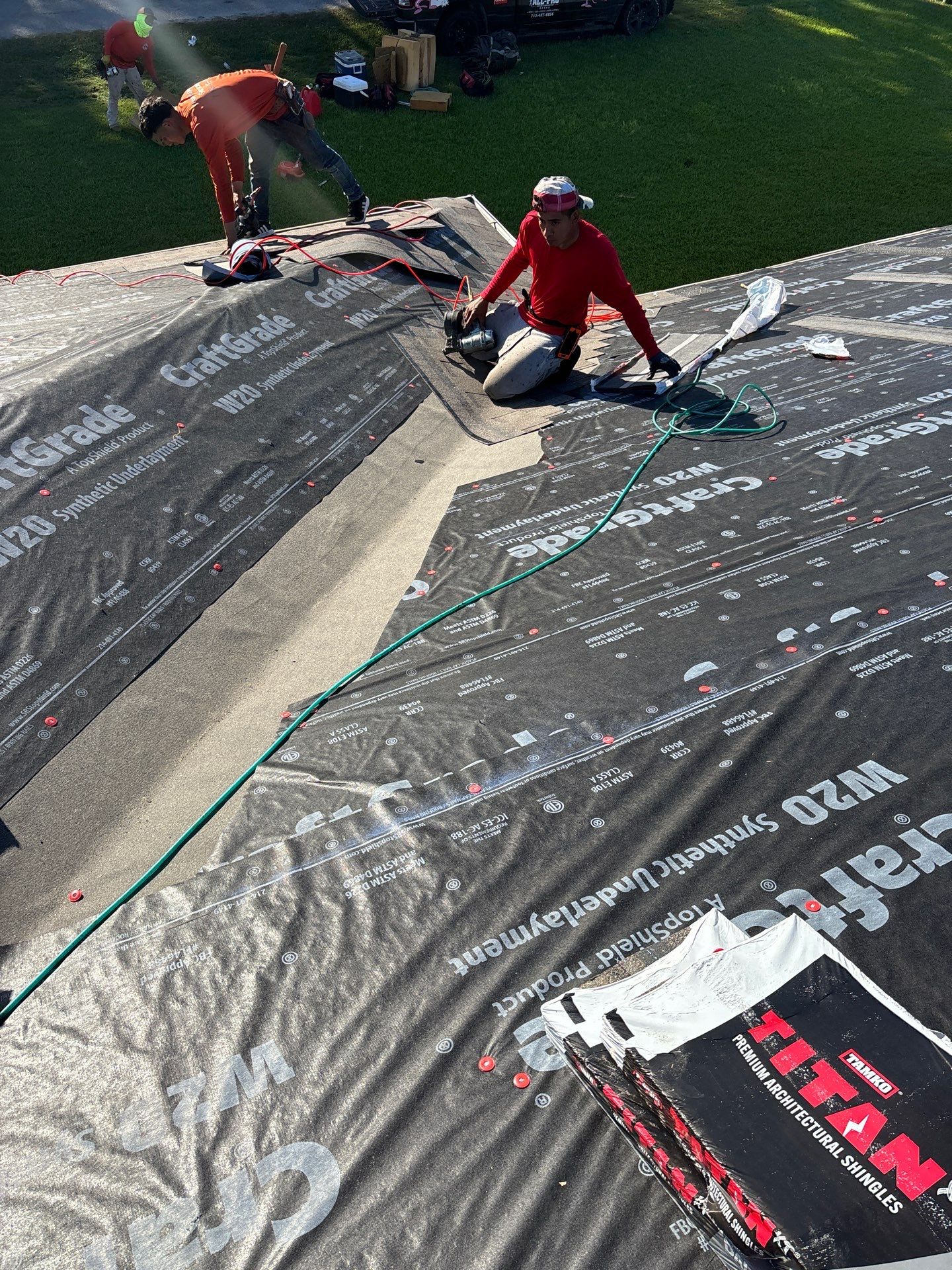 Residential Roofing Installation using Owen's Corning Duration (Lifetime) Shingles by Roof Repair Company