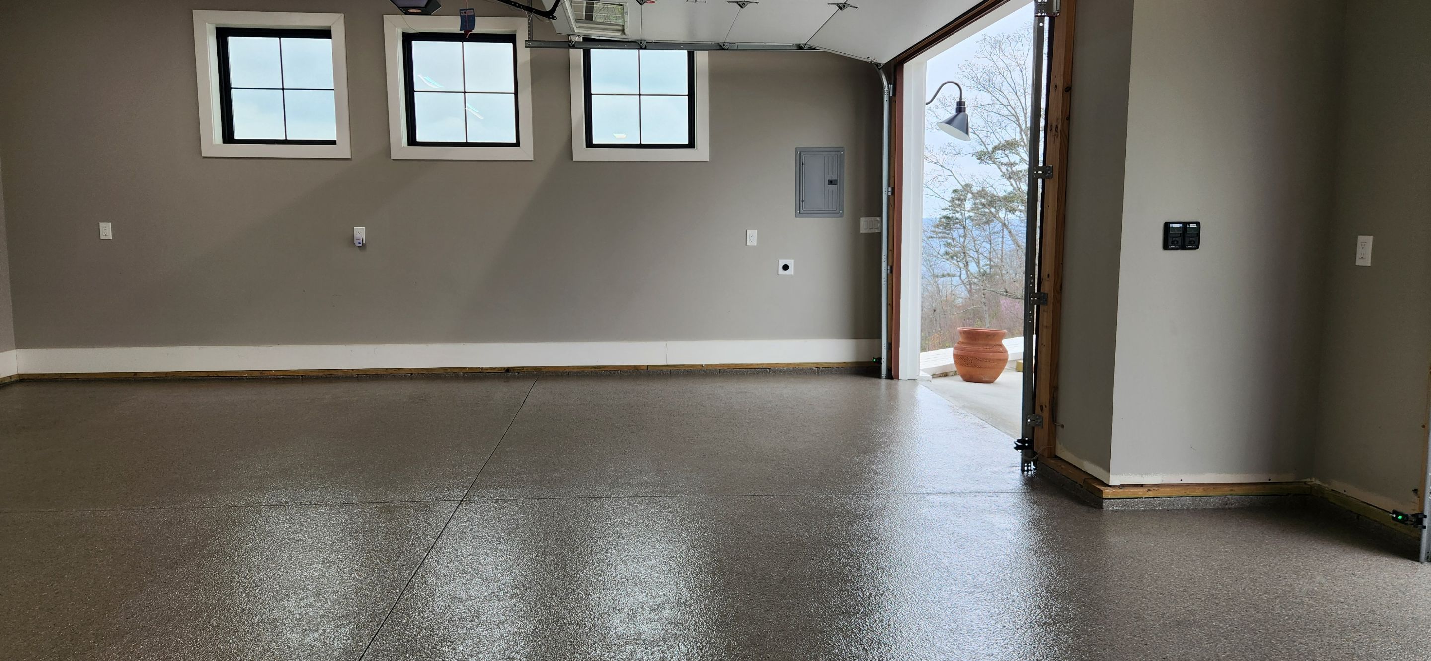 Standalone garage in the Jasper Highlands neighborhood! by Elite Floor Solutions