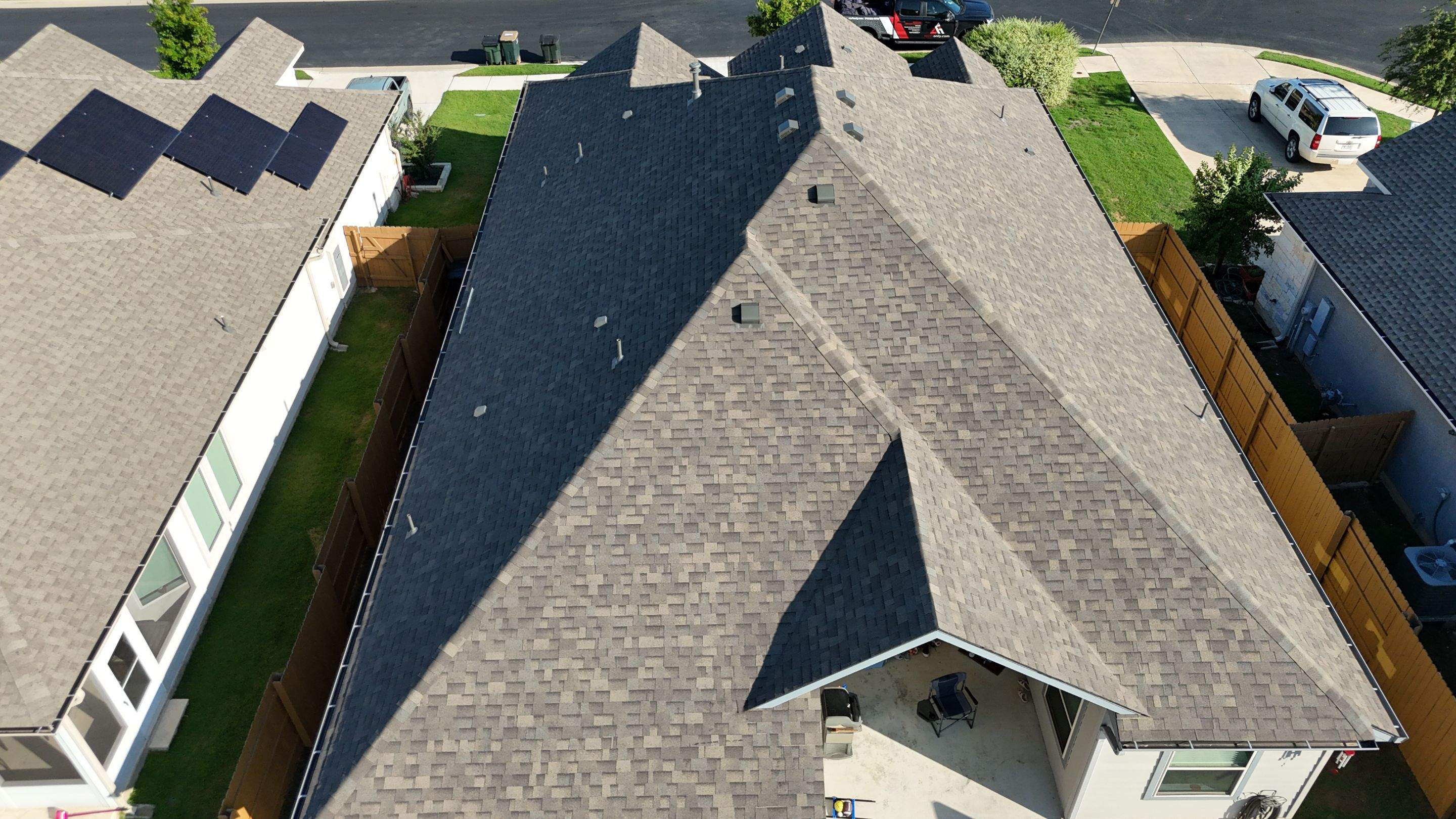 Weathered Wood - Malarkey Vista by RoofsOnly.com