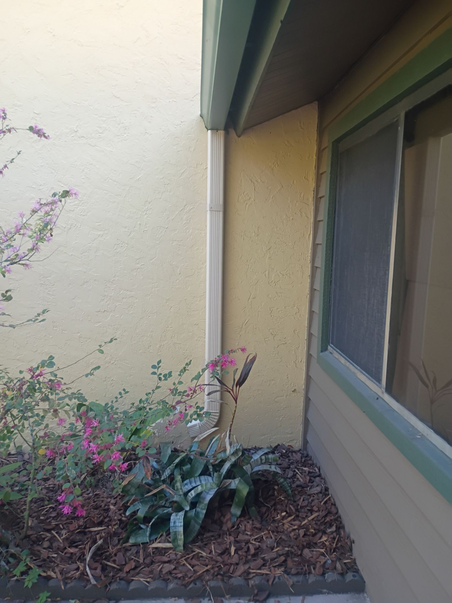 Leaf Guard using Gutter Guards & 3X4Downspoutsts in Sarasota FL by Gutter Professors