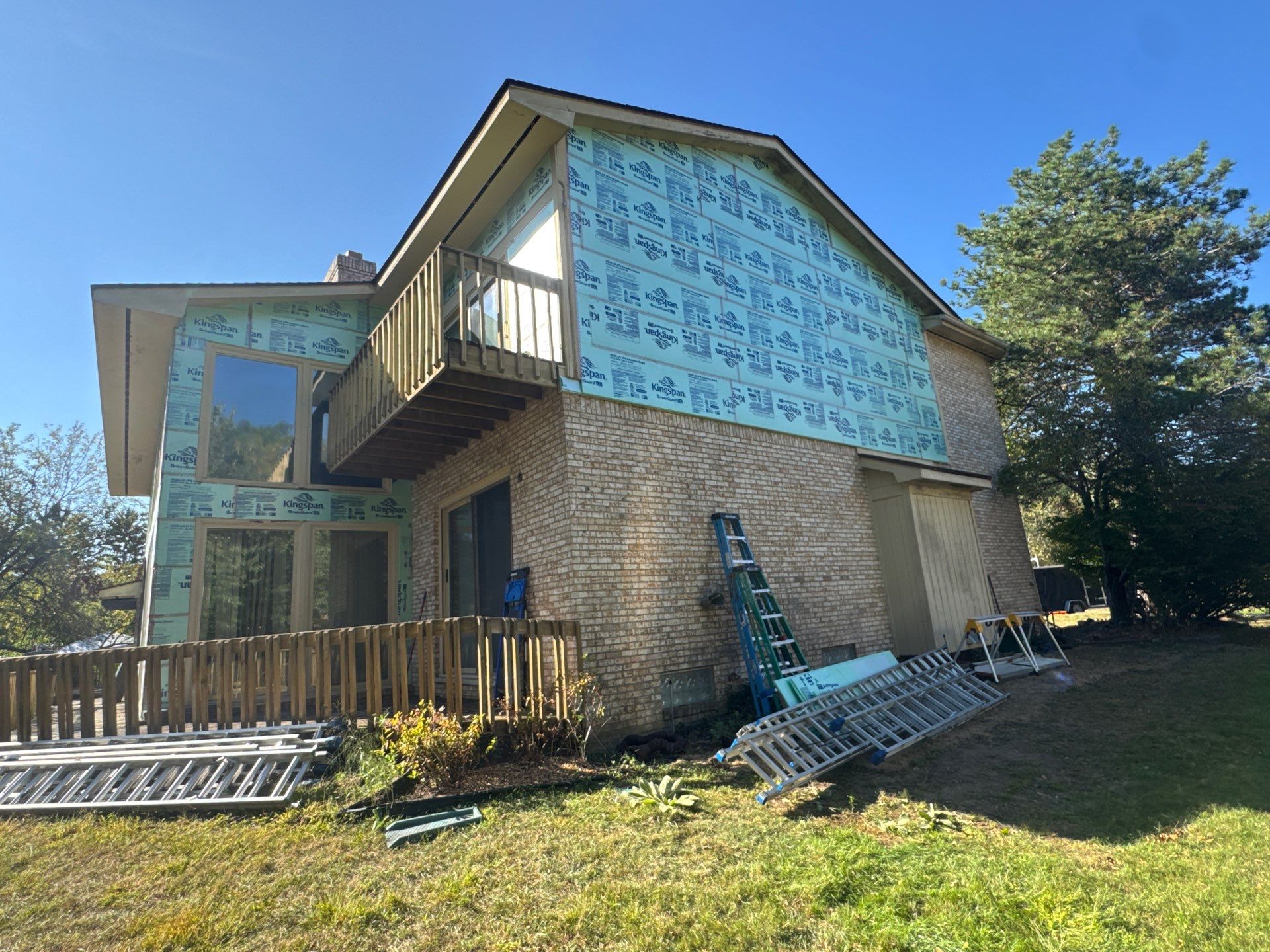 Siding Replacement using Alside S7 Cedar Mill Grain Cast Iron by 180 Contractors
