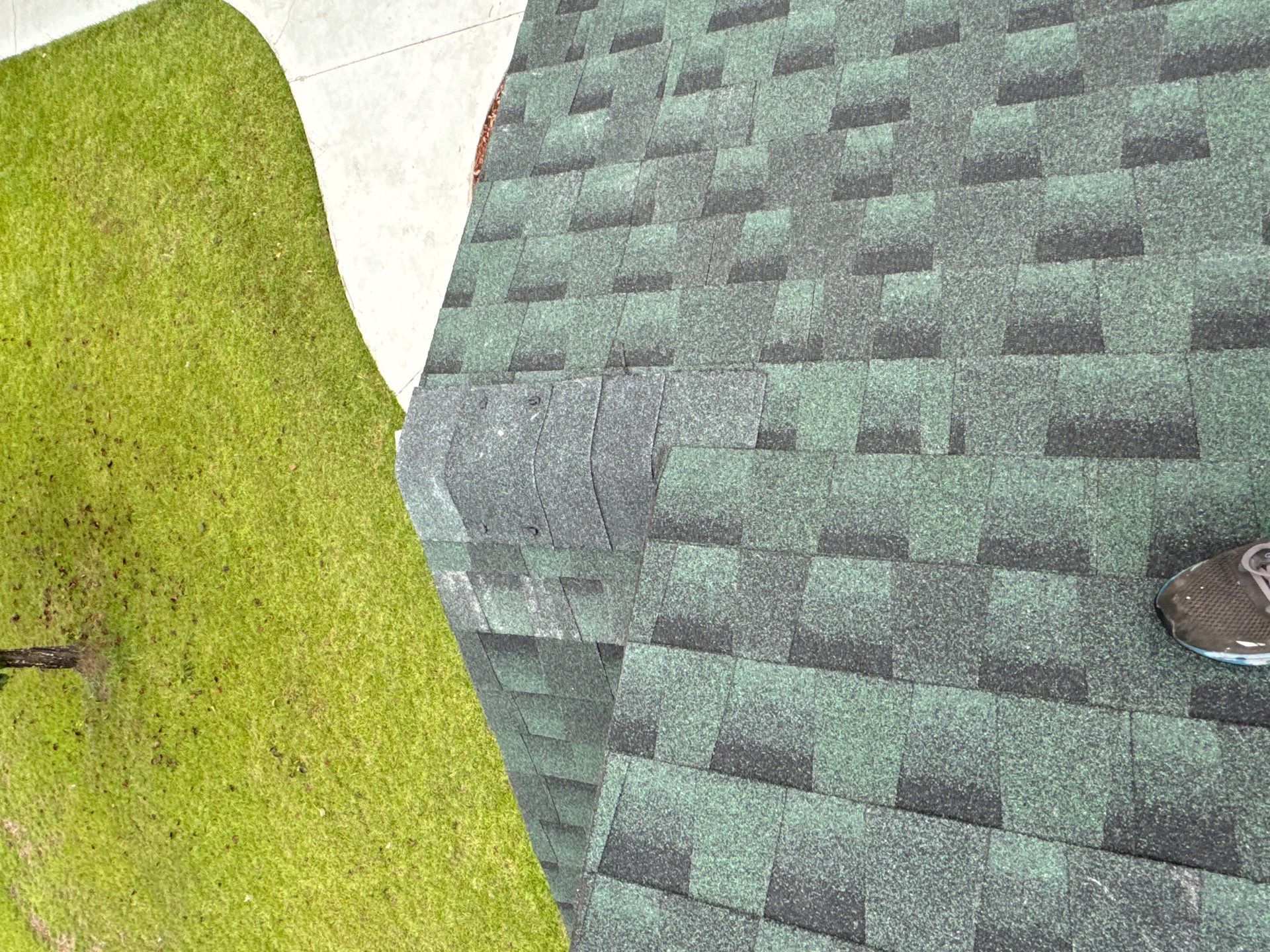 GAF HDZ - Hunter Green by Linta Roofing Inc
