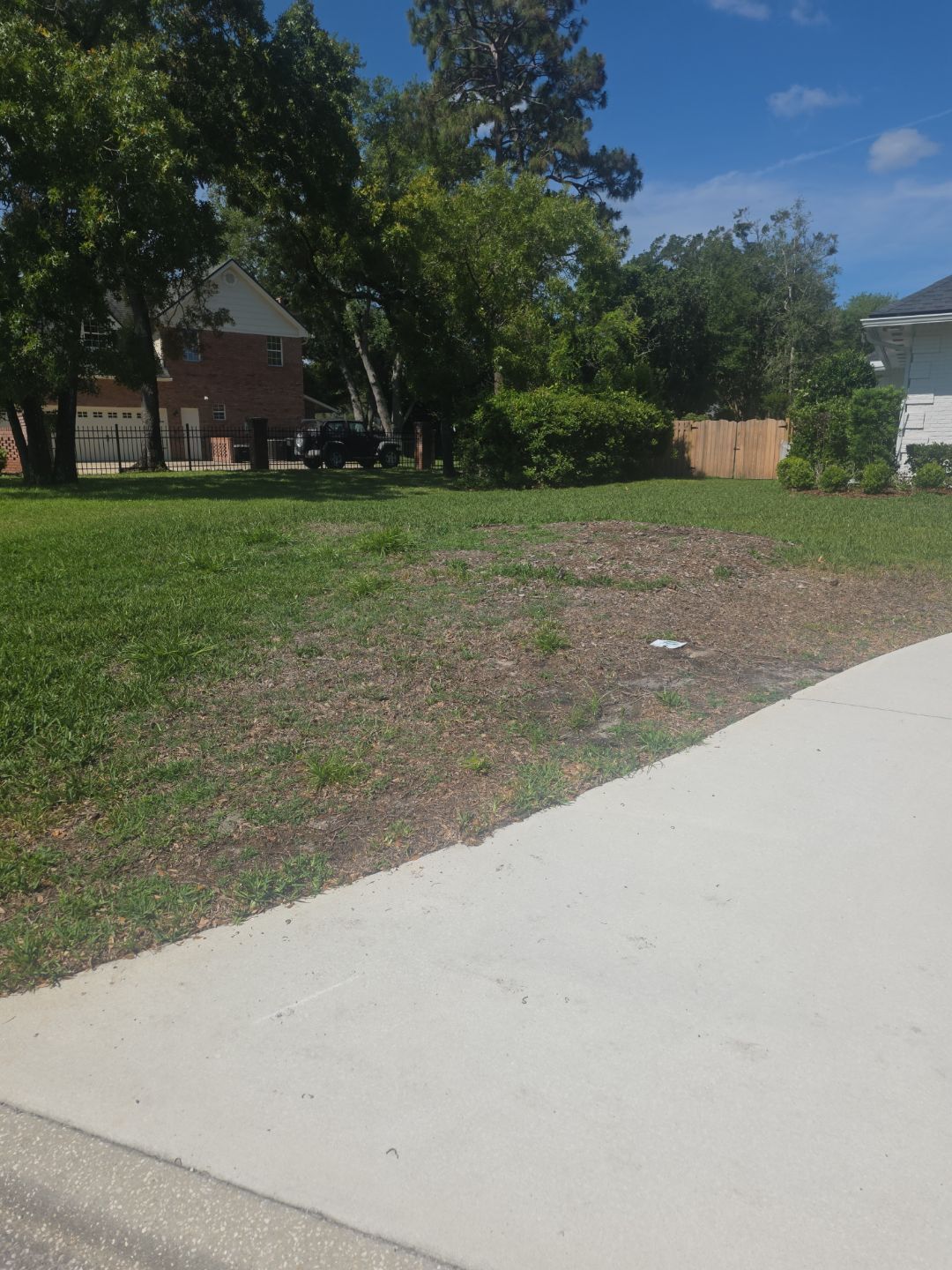 Deerwood Resident | Landscaping & Sod by ProGreen Services