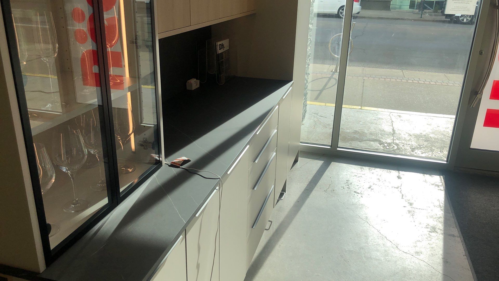 Office Cleaning Services by Tidyups Cleaning Service Inc