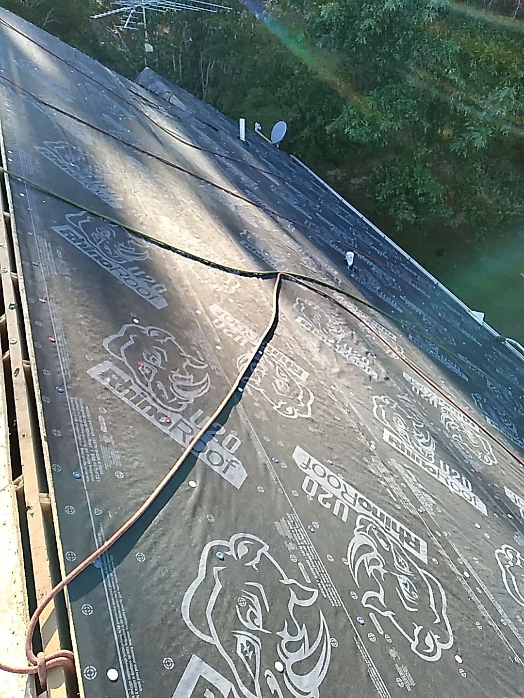 Residential Roofing Installation using Owens Corning Oakridge- Williamsburg Gray by Indigo State Roofing