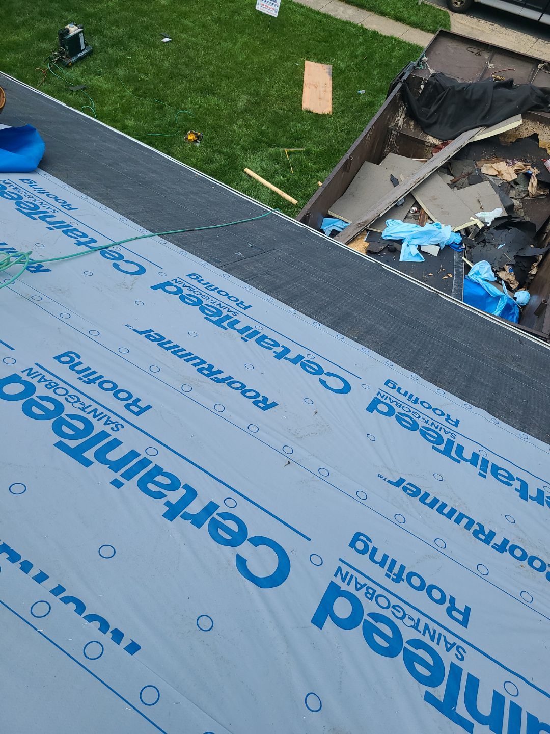 Springfield: CertainTeed Landmark Pro Designer Shingles in Max Def Moire Black by RM Banning, Inc.