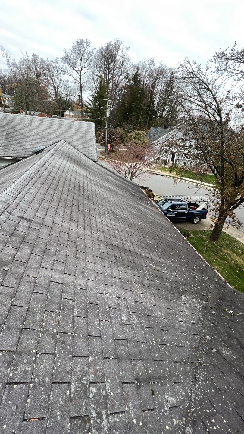 Arlington: CertainTeed Landmark Designer Shingles in Cobblestone Gray by RM Banning, Inc.