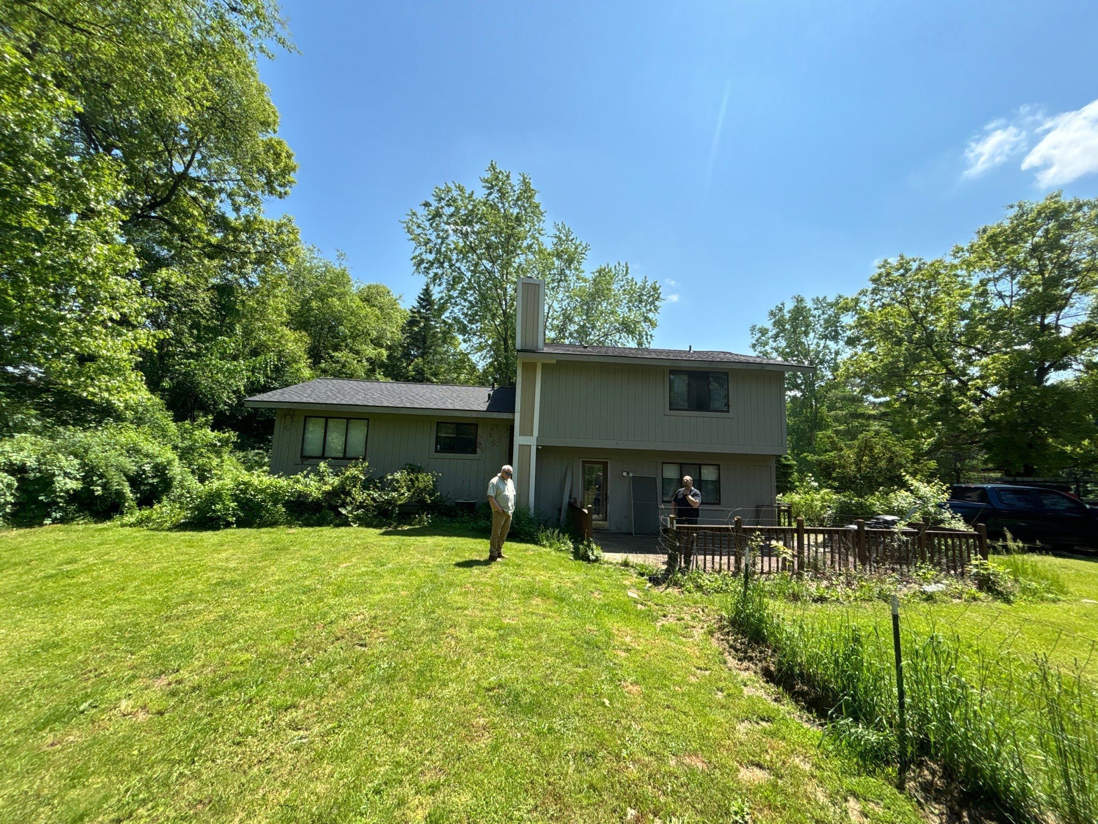 Siding Replacement using Alside D4 1/2" Dutchlap by 180 Contractors