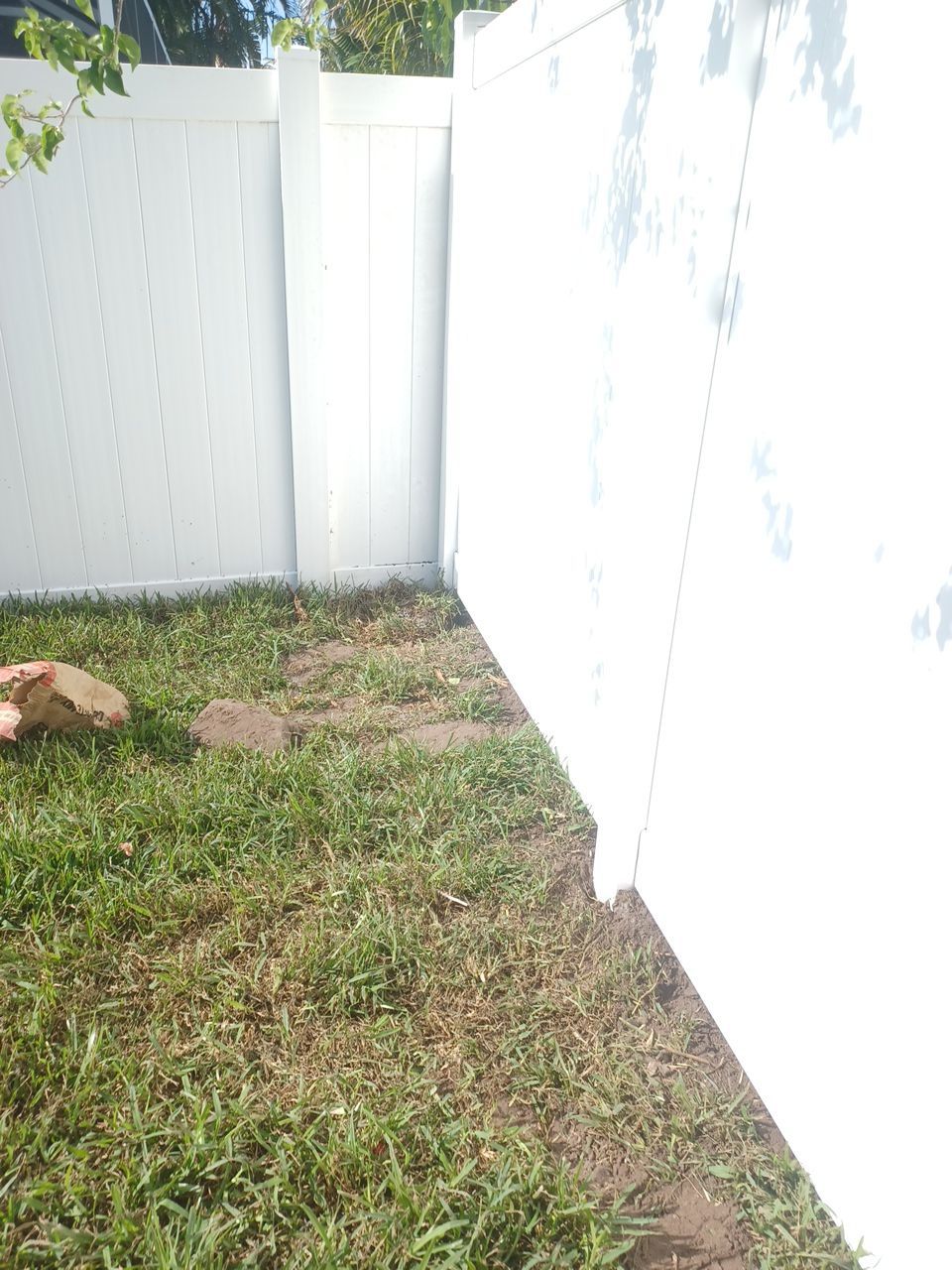 Sarasota, FL 6ft. Tall White Vinyl Privacy Fence by Asap fence and gates, LLC