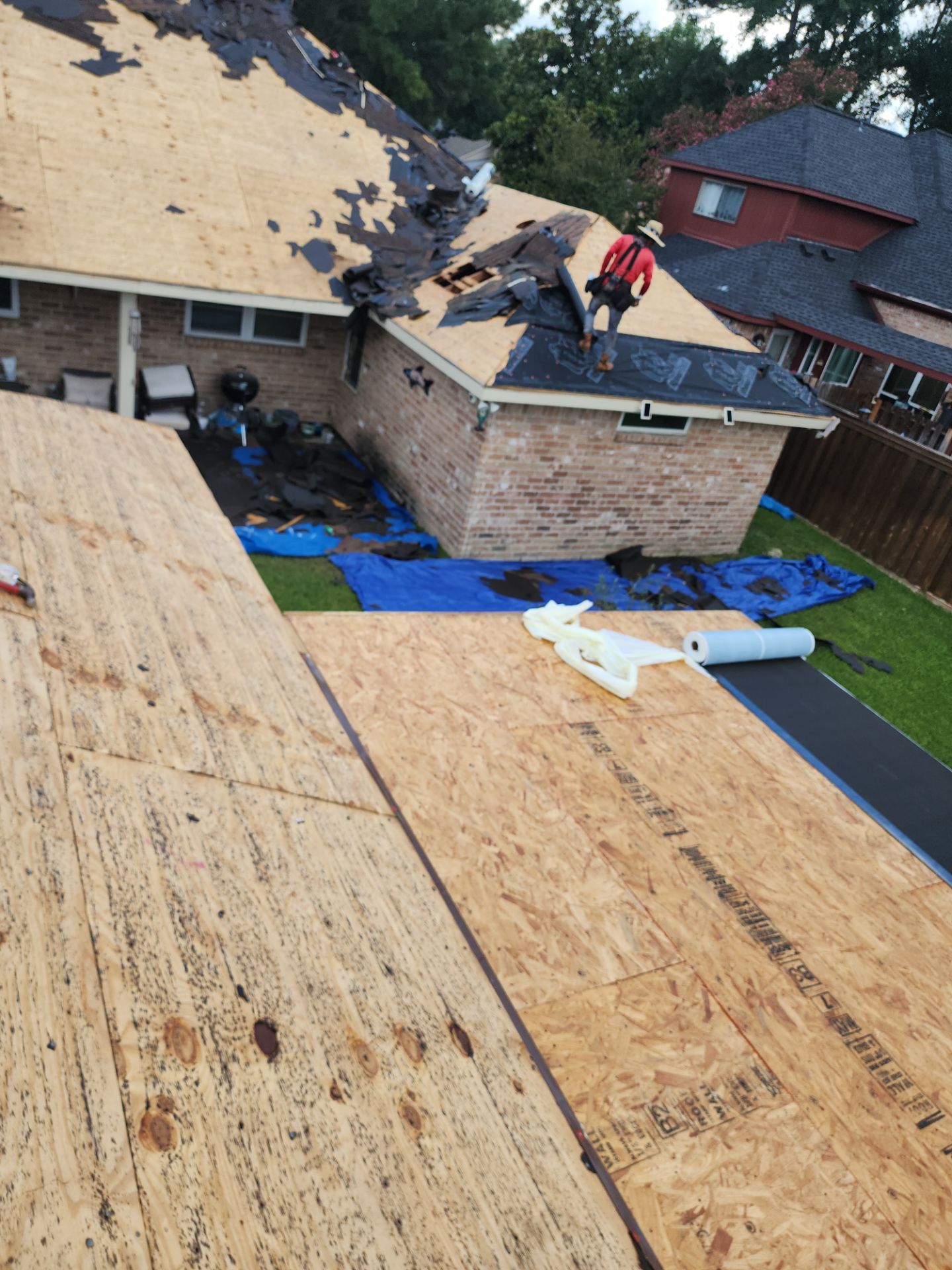 Residential Roofing Installation using Owen's Corning Duration (Lifetime) Shingles by Roof Repair Company