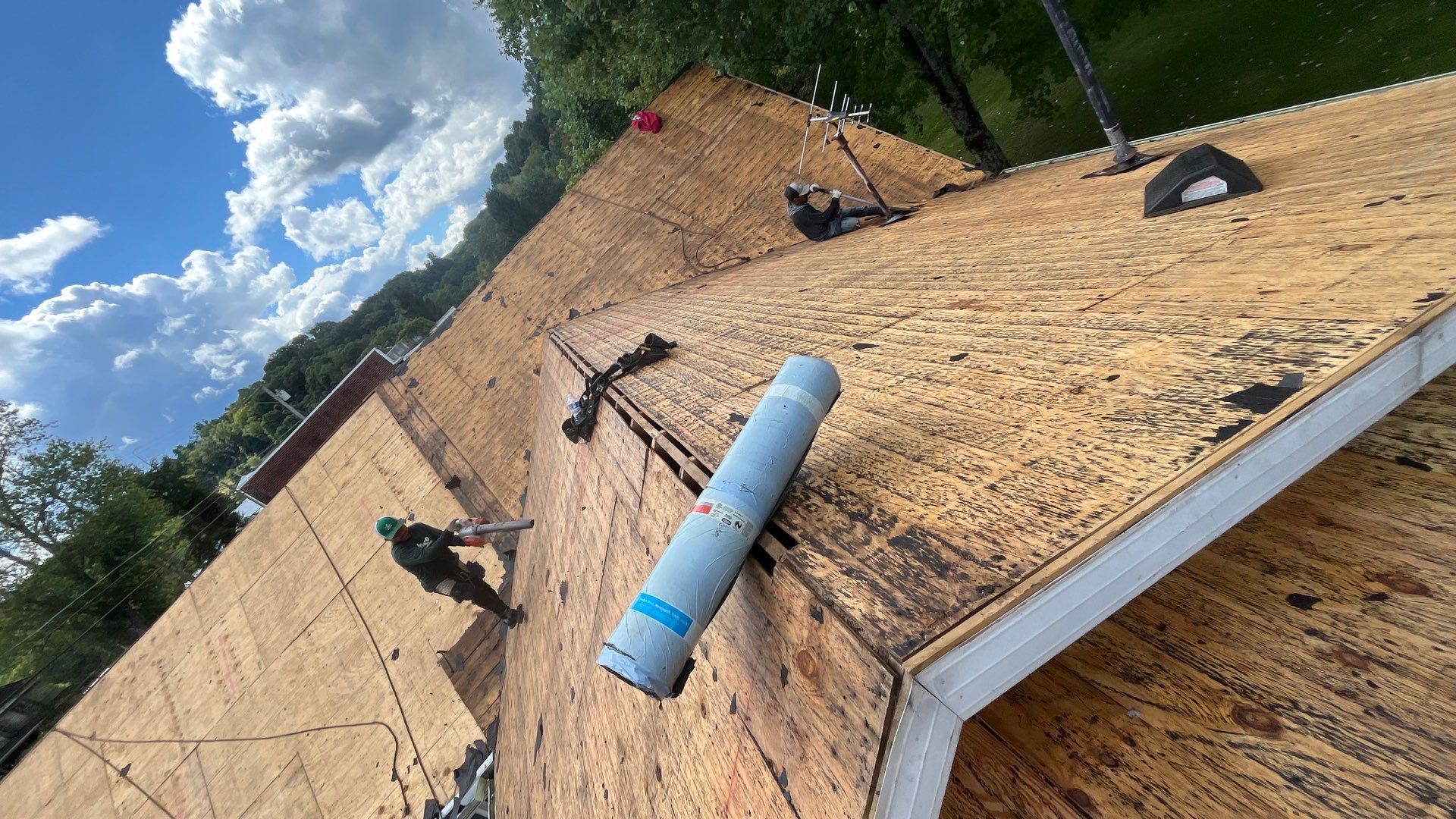 Residential Roofing Installation using GAF TImberline HDZ Hickory by Rainstoppers Roofing