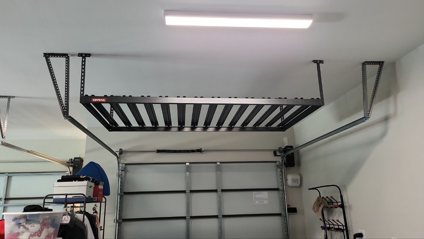Cedar Creek. Boerne by TORO Garage Co