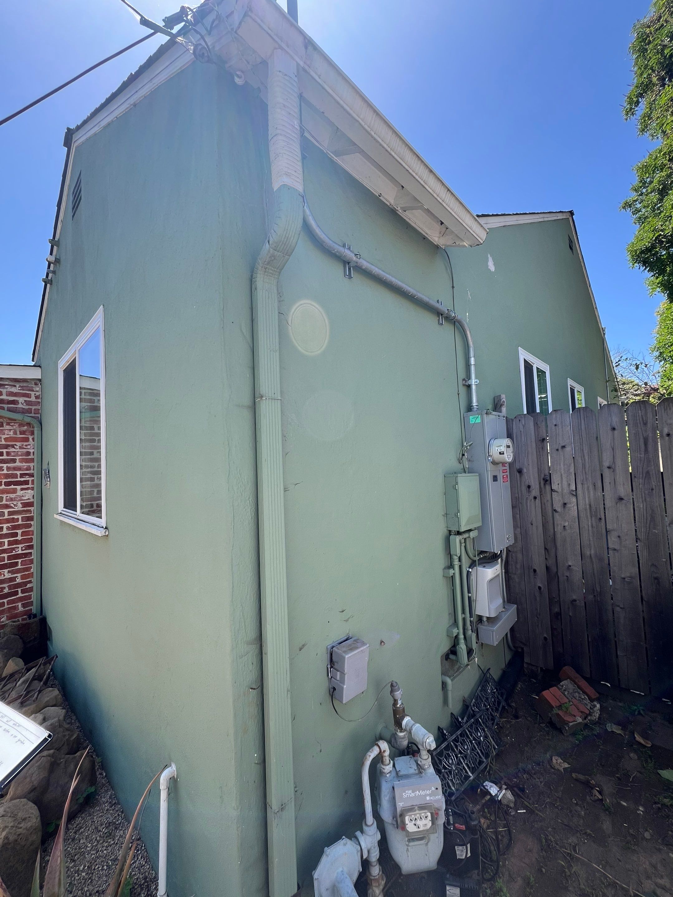 Project in Oakland by Herrera’s Bay Area Painting inc.