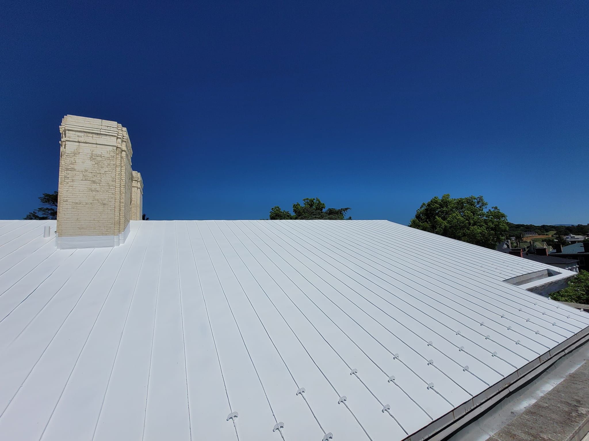 Project by Commercial Roofing Pros  by Commercial Roofing Pros 