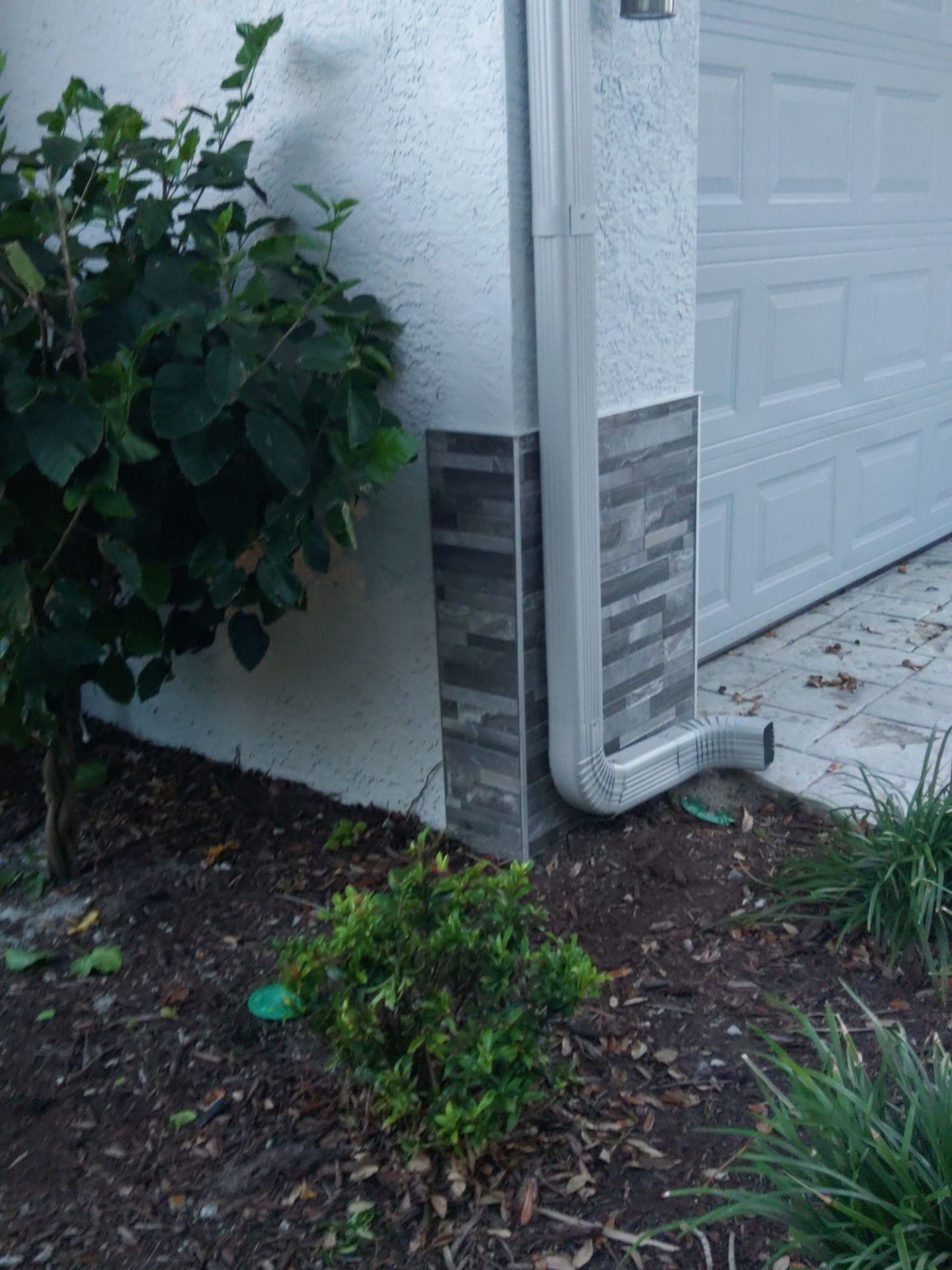 7-Inch Seamless Gutters Installation for Heavy Rain in Bonita Springs FL by Gutter Professors